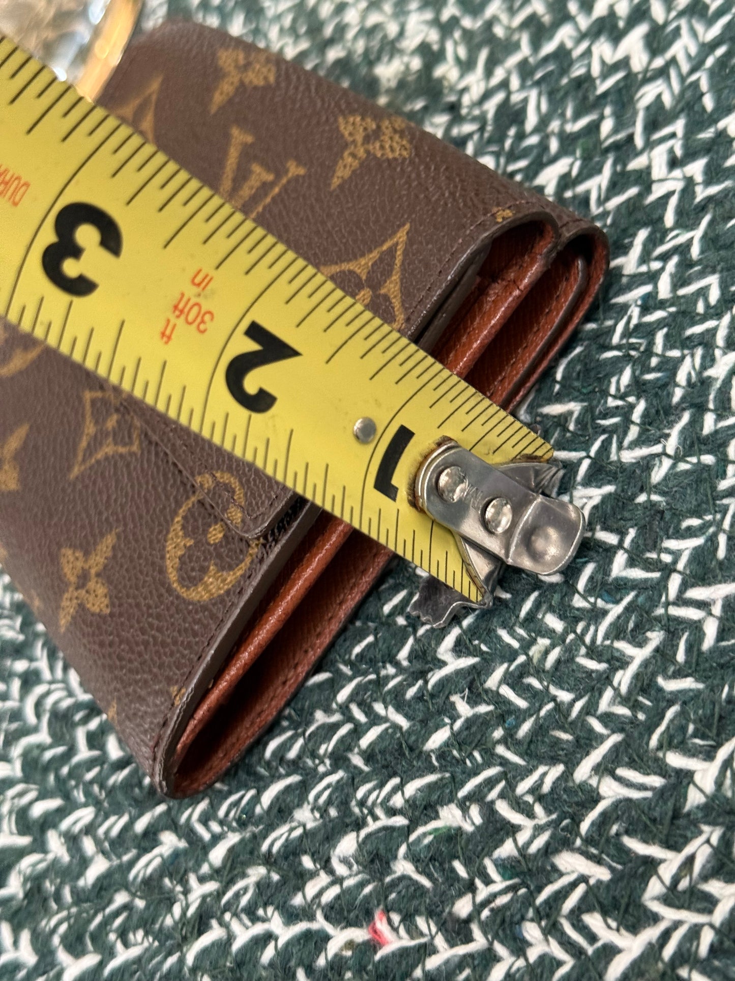 Monogram Elise Trifold Compact Wallet ๐๏ธ Year: 1999