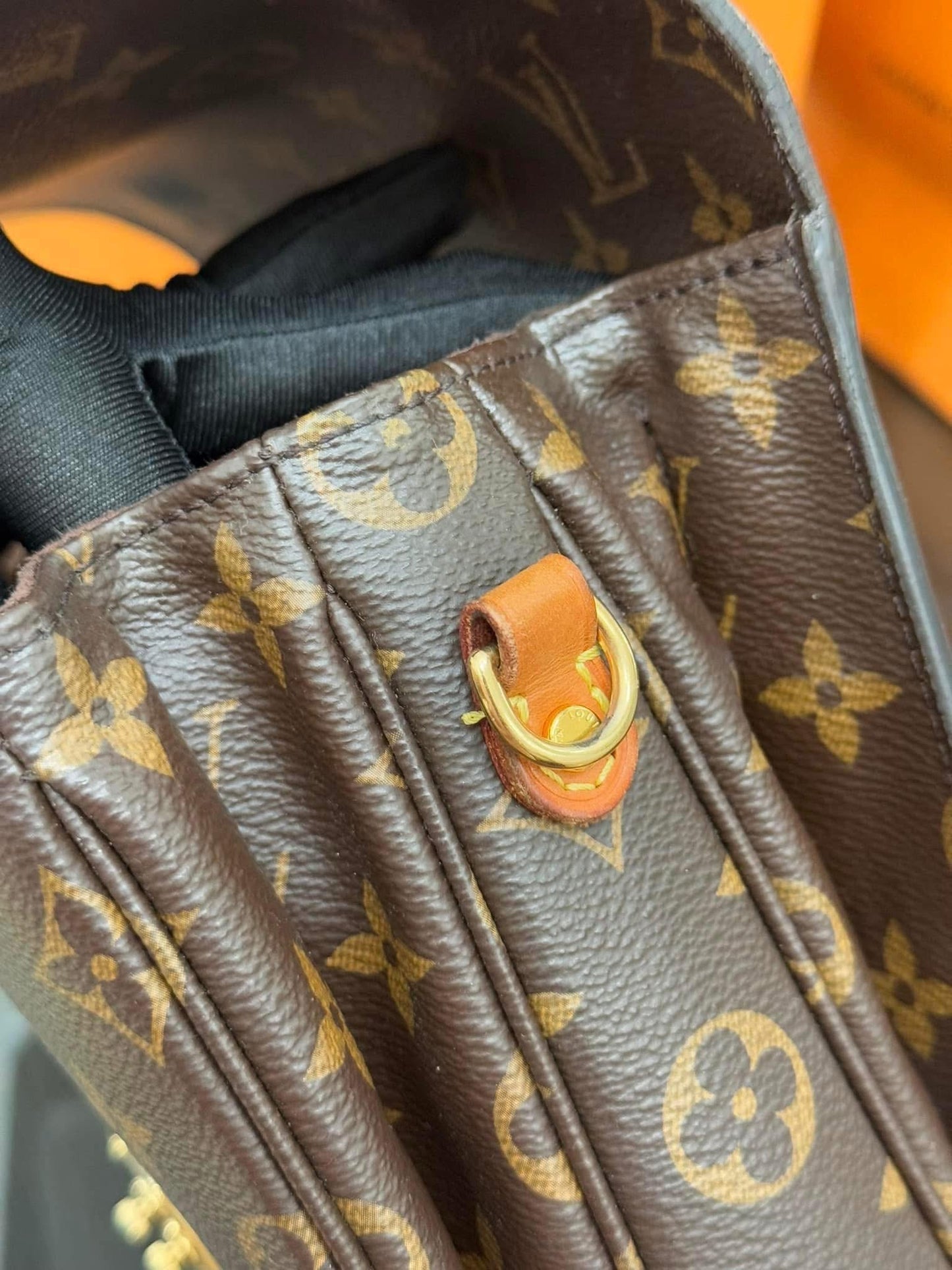 Pochette Metis with Box, Dustbag and Paper bag -Microchip & Authenticed