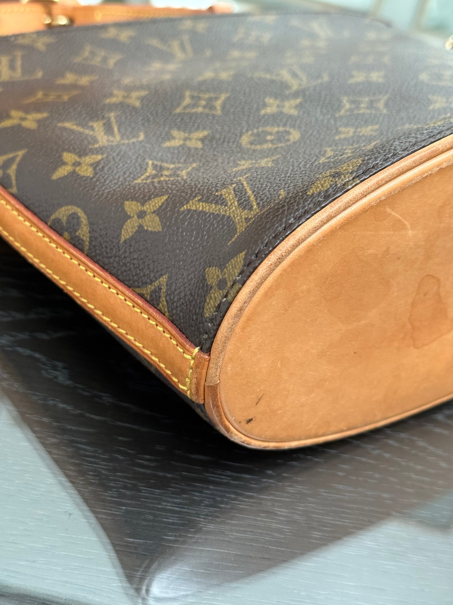 Drouot Crossbody
π
Year: 1996