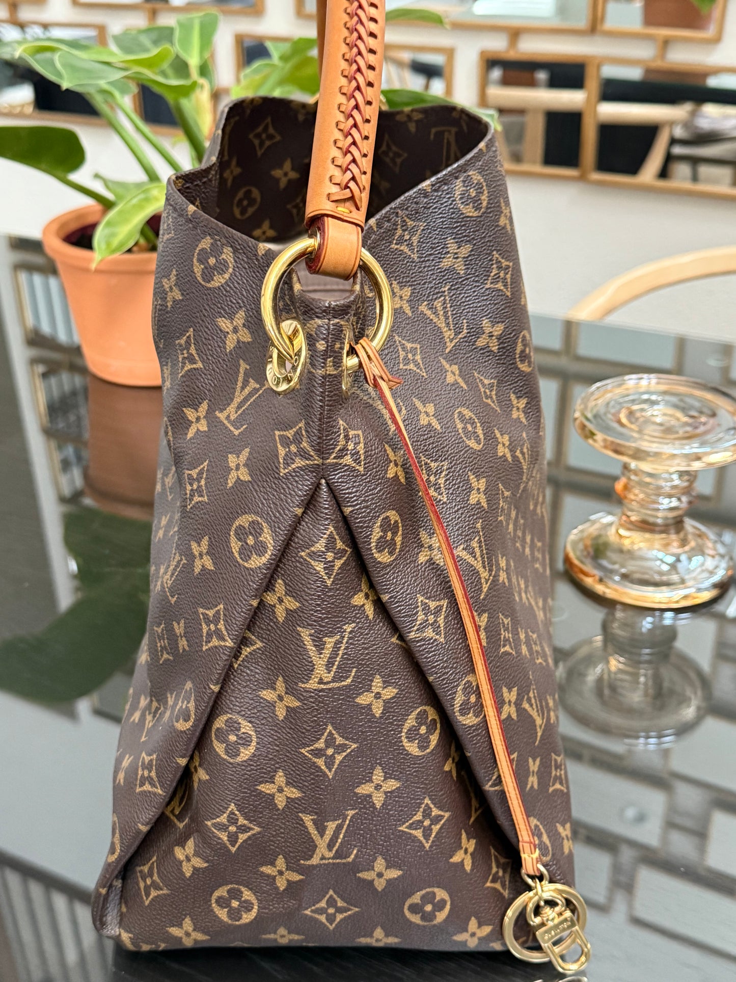 Artsy MM with Dustbag, Insert Organizer and Non branded Scarf - 📅 Year: 2010