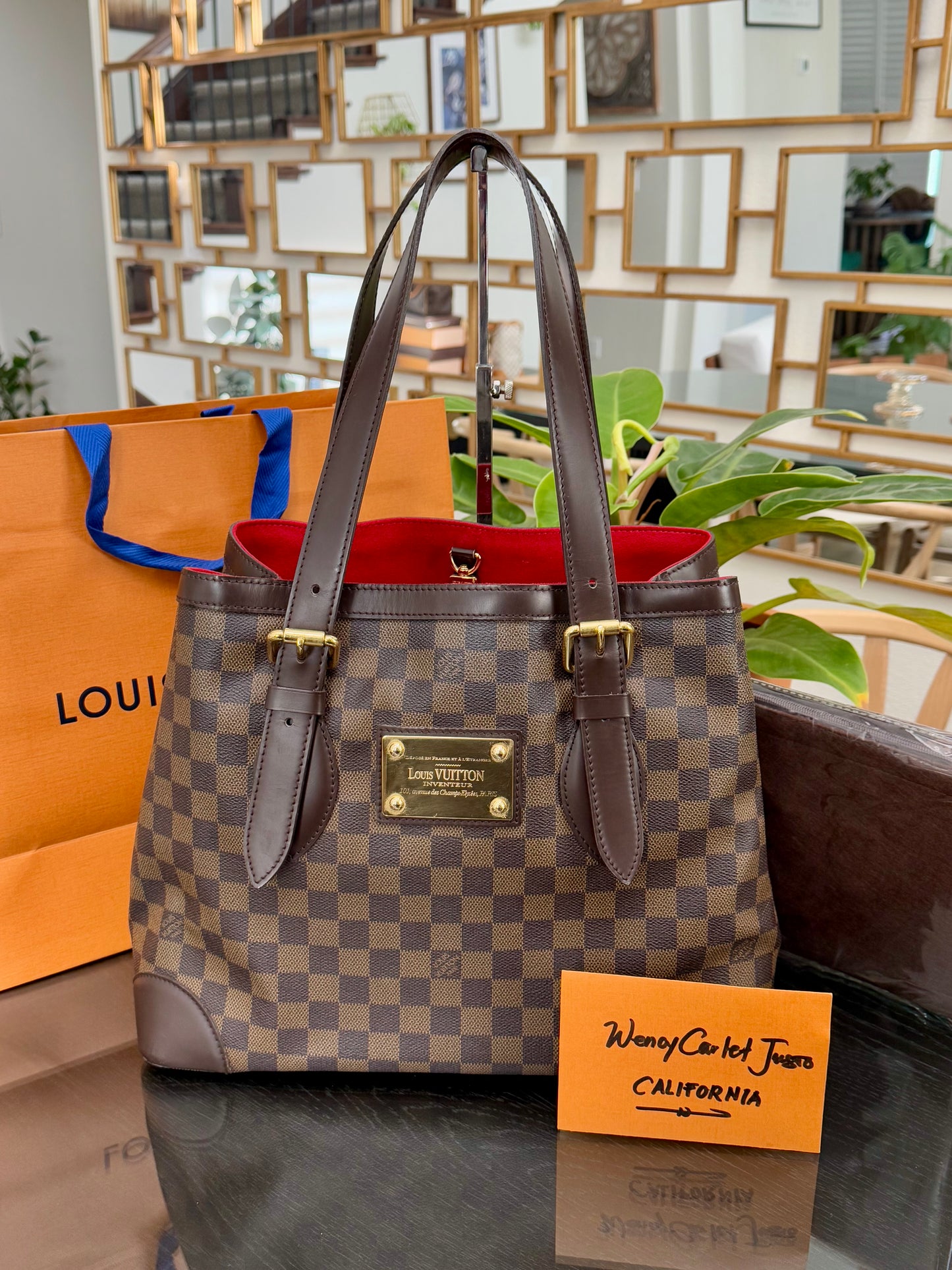 Hampstead MM DE with Insert Organizer and Paper bag
๐๏ธ Year: 2003