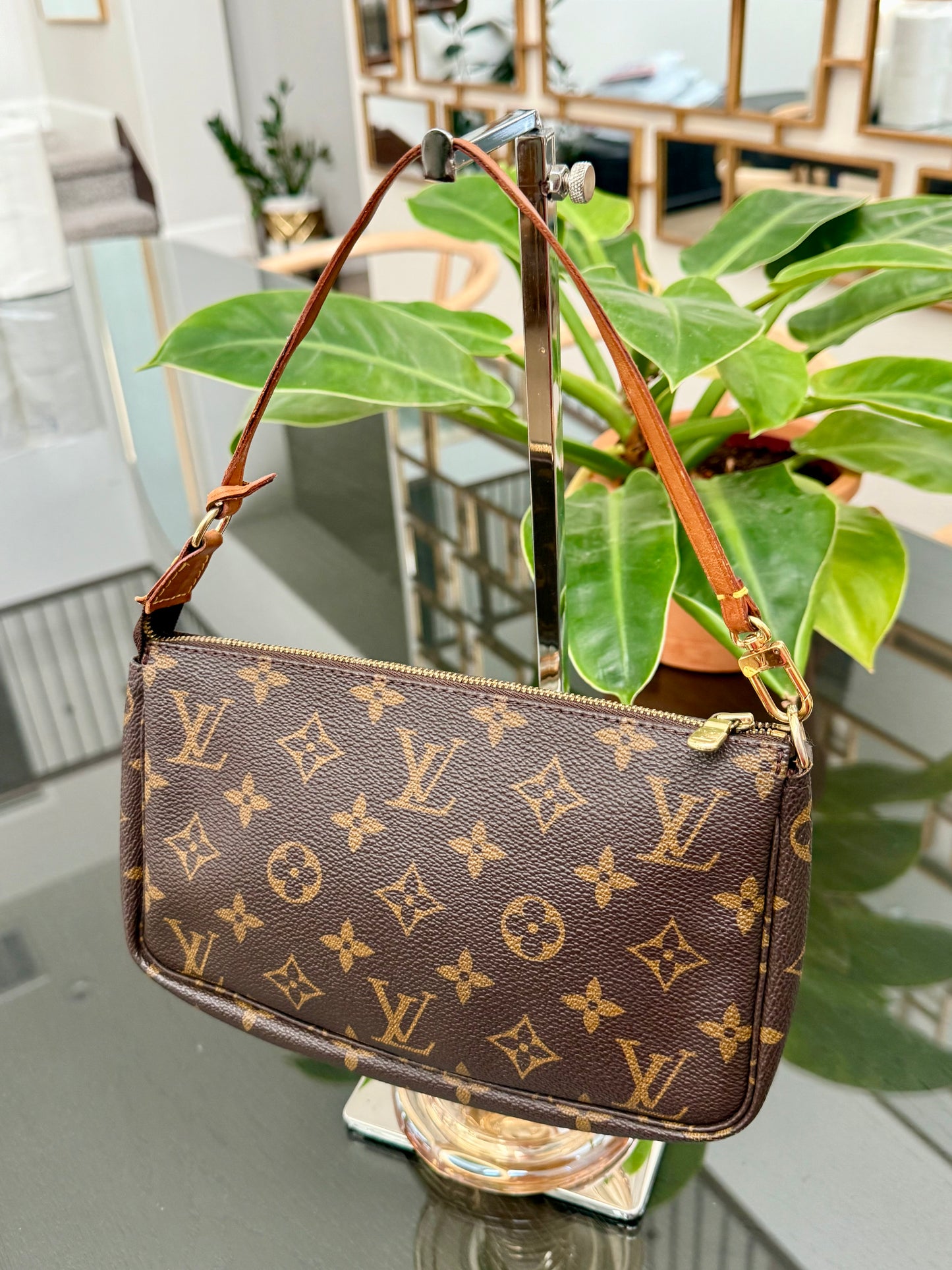 Pochette Accessories - ๐
Year: 1999