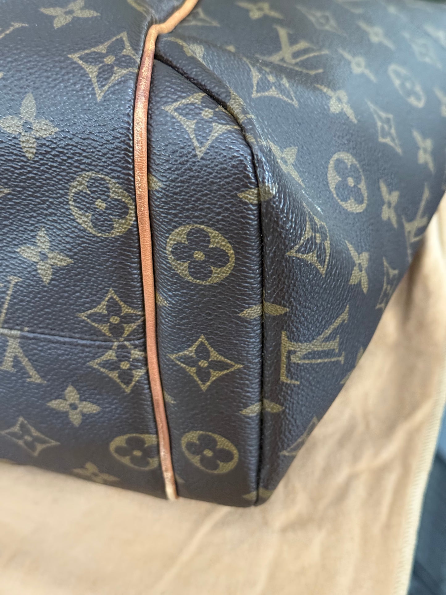 Totally MM with Dustbag and Insert Organizer -Year: 2012