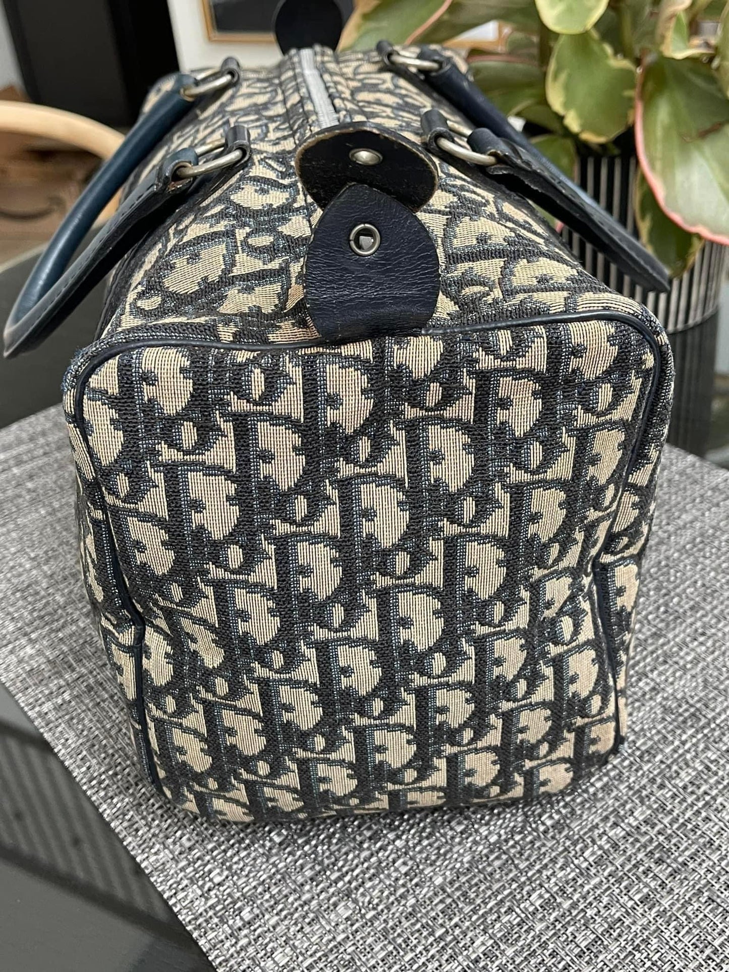 CD Trotter Vintage Boston Bag -Size: 25