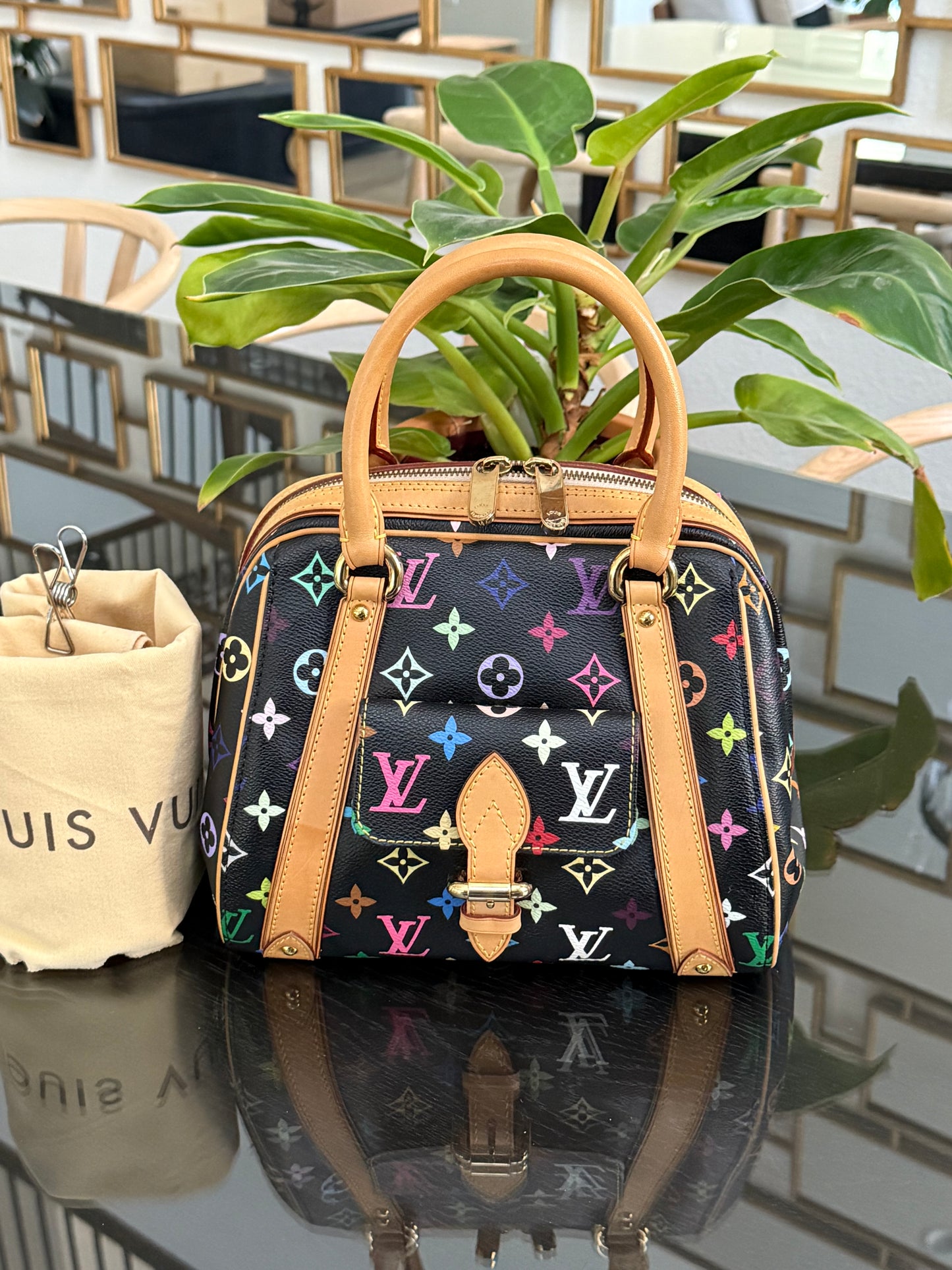 Multicolor Priscilla with Dustbag🌺📅 Year: 2008