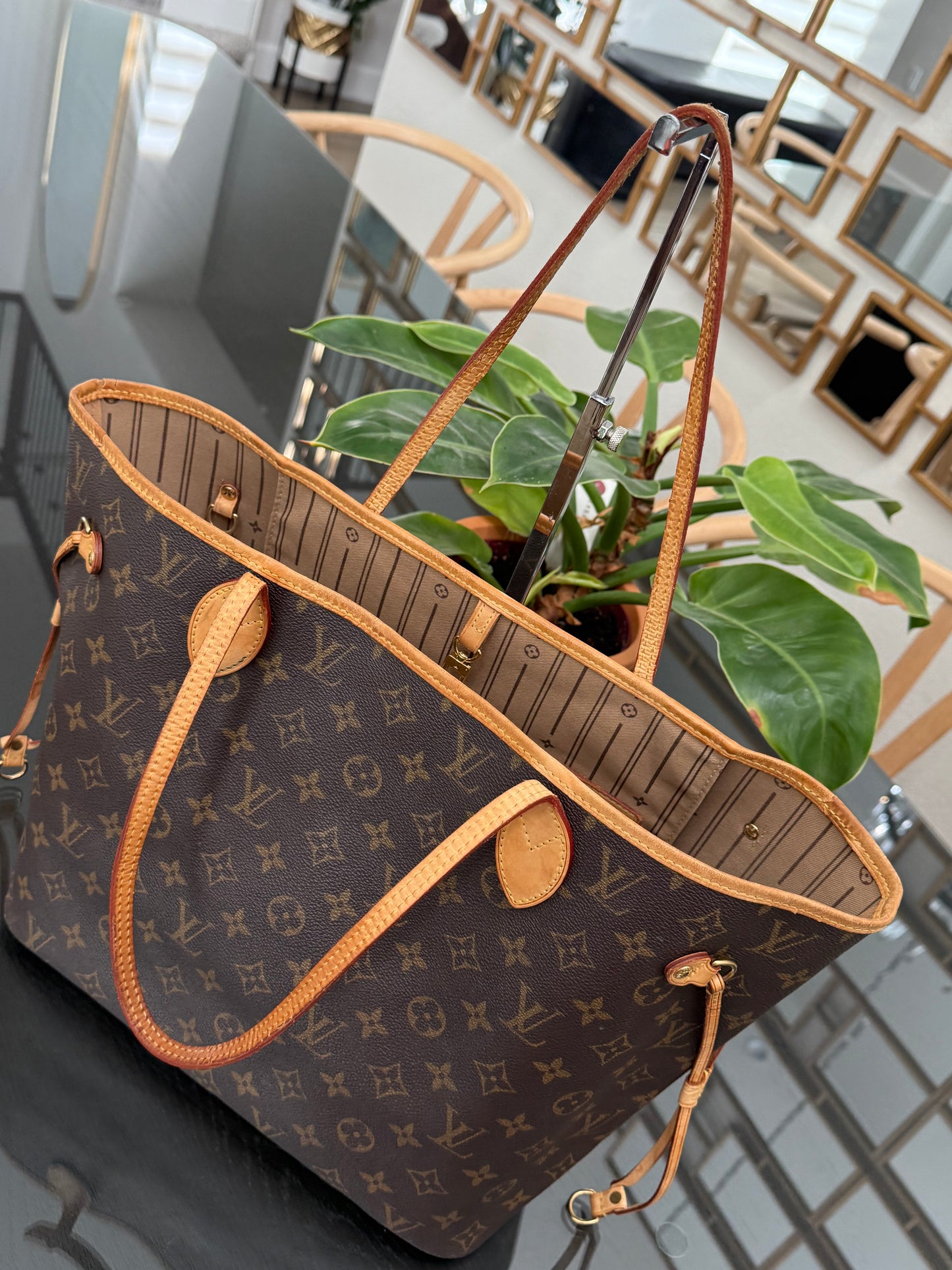 Neverfull MM ๐
Year: 2008