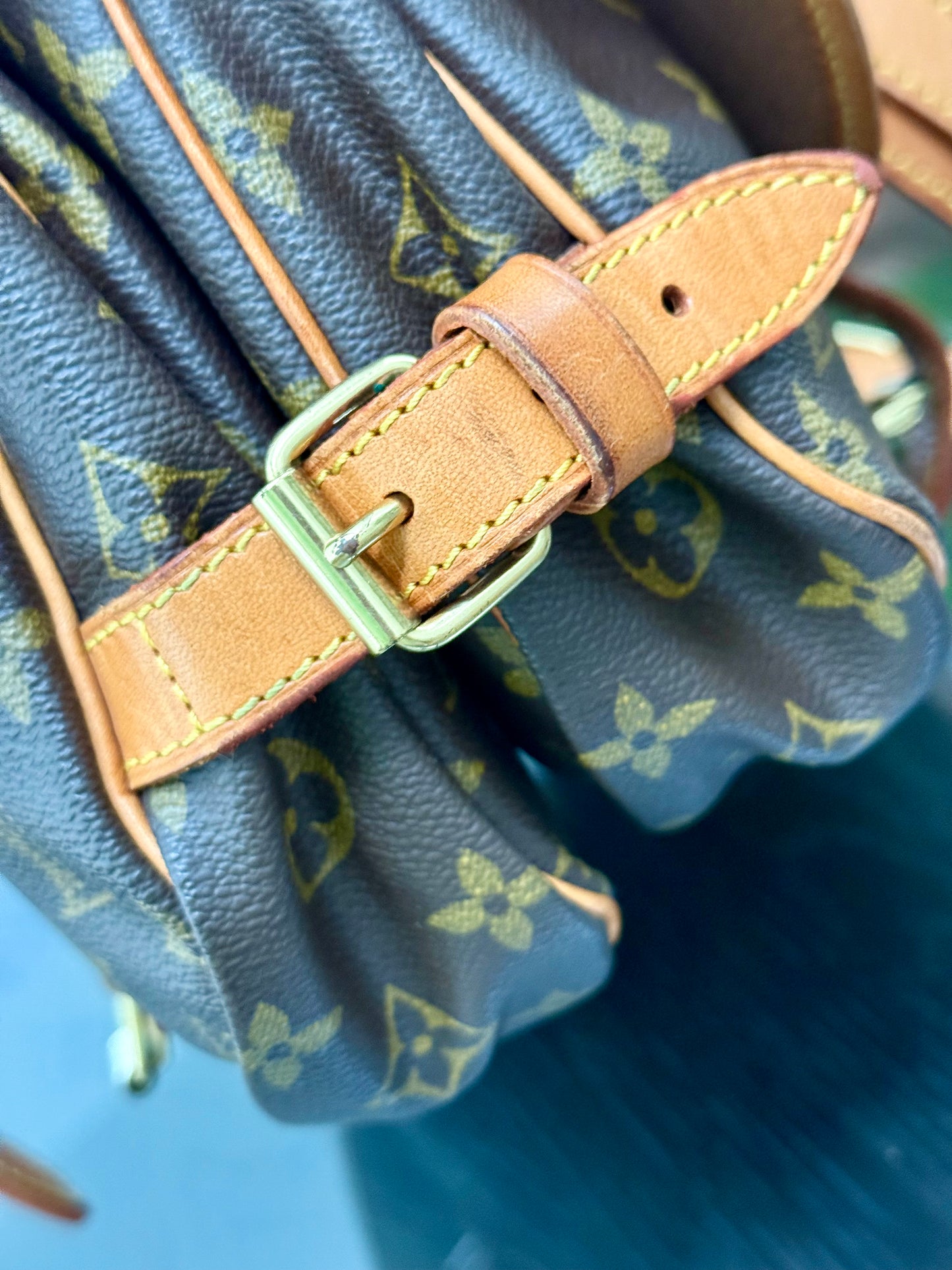 Saumur 30 Crossbody -Year: 1994