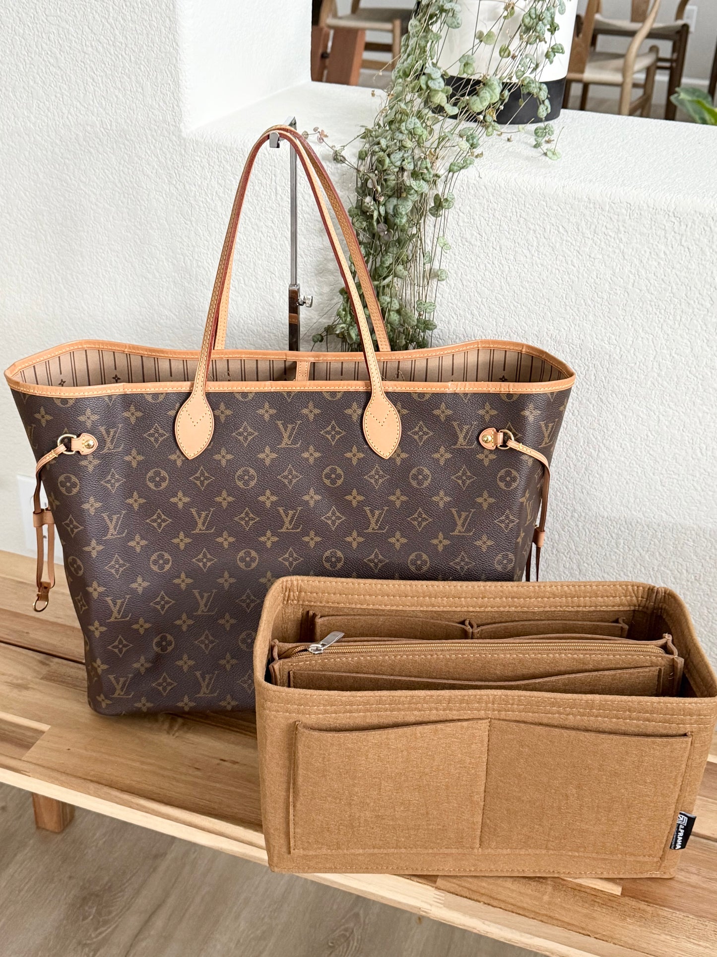 Neverfull GM with Dustbag and Insert Organizer -๐๏ธ Year: 2010