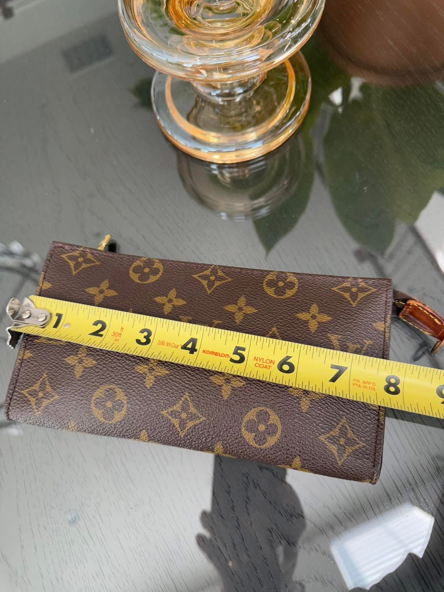 Bucket GM Pouch- ๐
Year: 1995