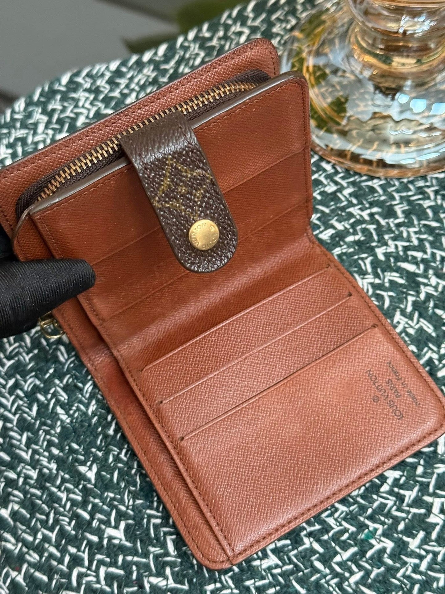 Monogram Zip Around Compact Wallet ๐๏ธ Year: 1999
