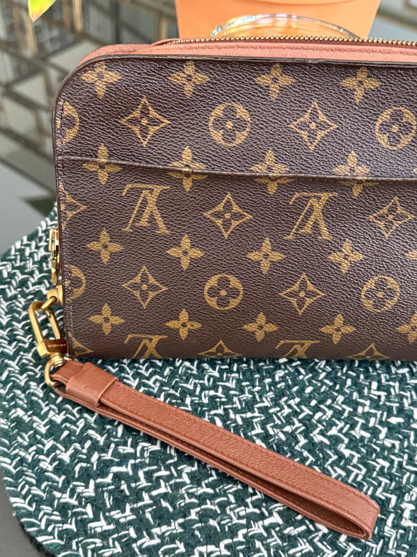 Orsay Clutch ๐๏ธ Year: 1997