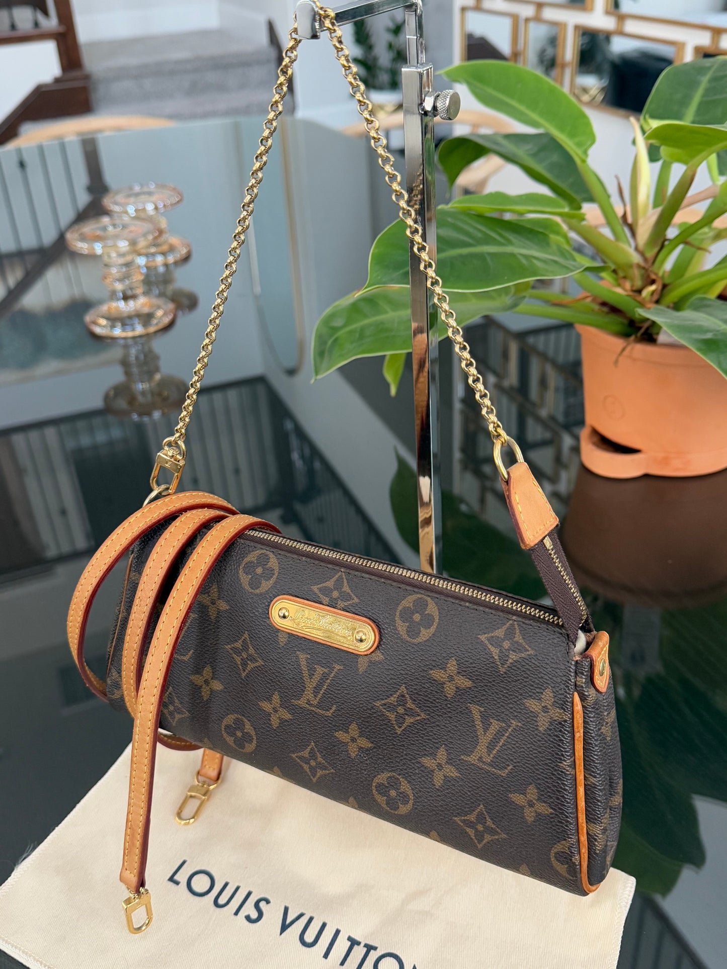Eva Clutch with Insert Organizer and Dustbag🗓️ Year: 2011