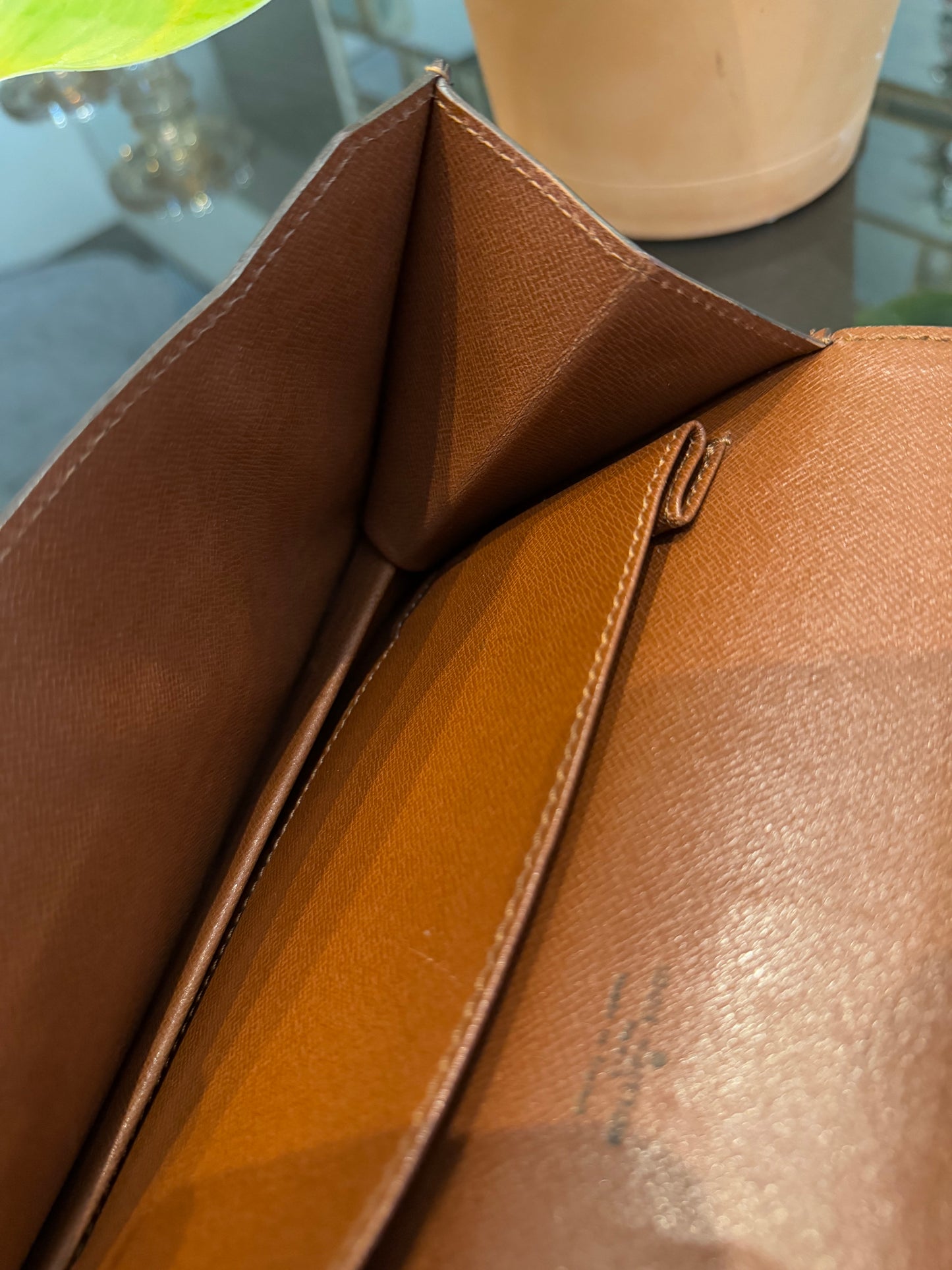 Chaillot Clutch w/ Dustbag -Year: 1987