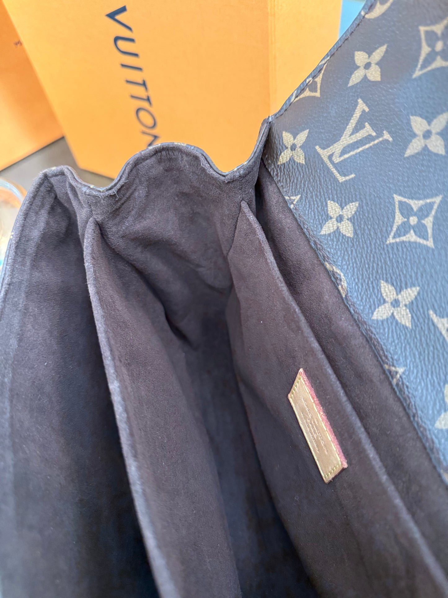 Pochette Metis with Box, Dustbag and Paper bag -Microchip & Authenticed
