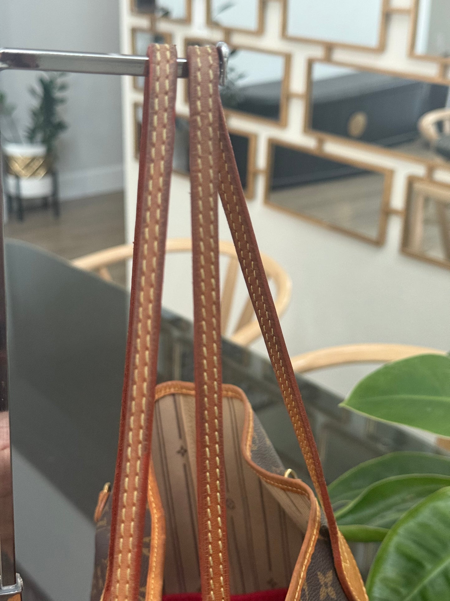 Neverfull GM in Monogram with Insert Organizer 🗓️ Year: 2007