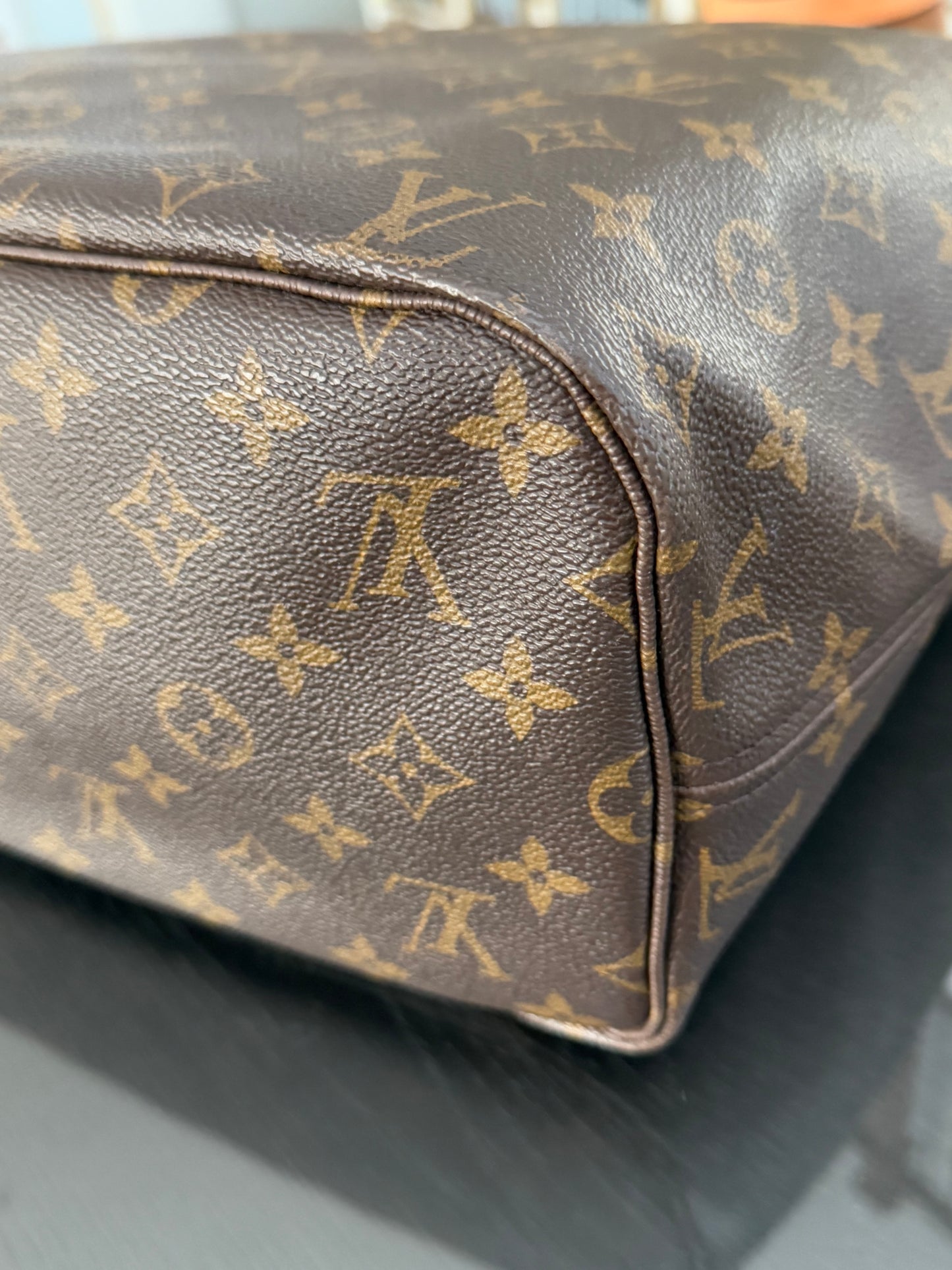 Neverfull MM with Dustbag and Insert Organizer -๐๏ธ Year: 2011