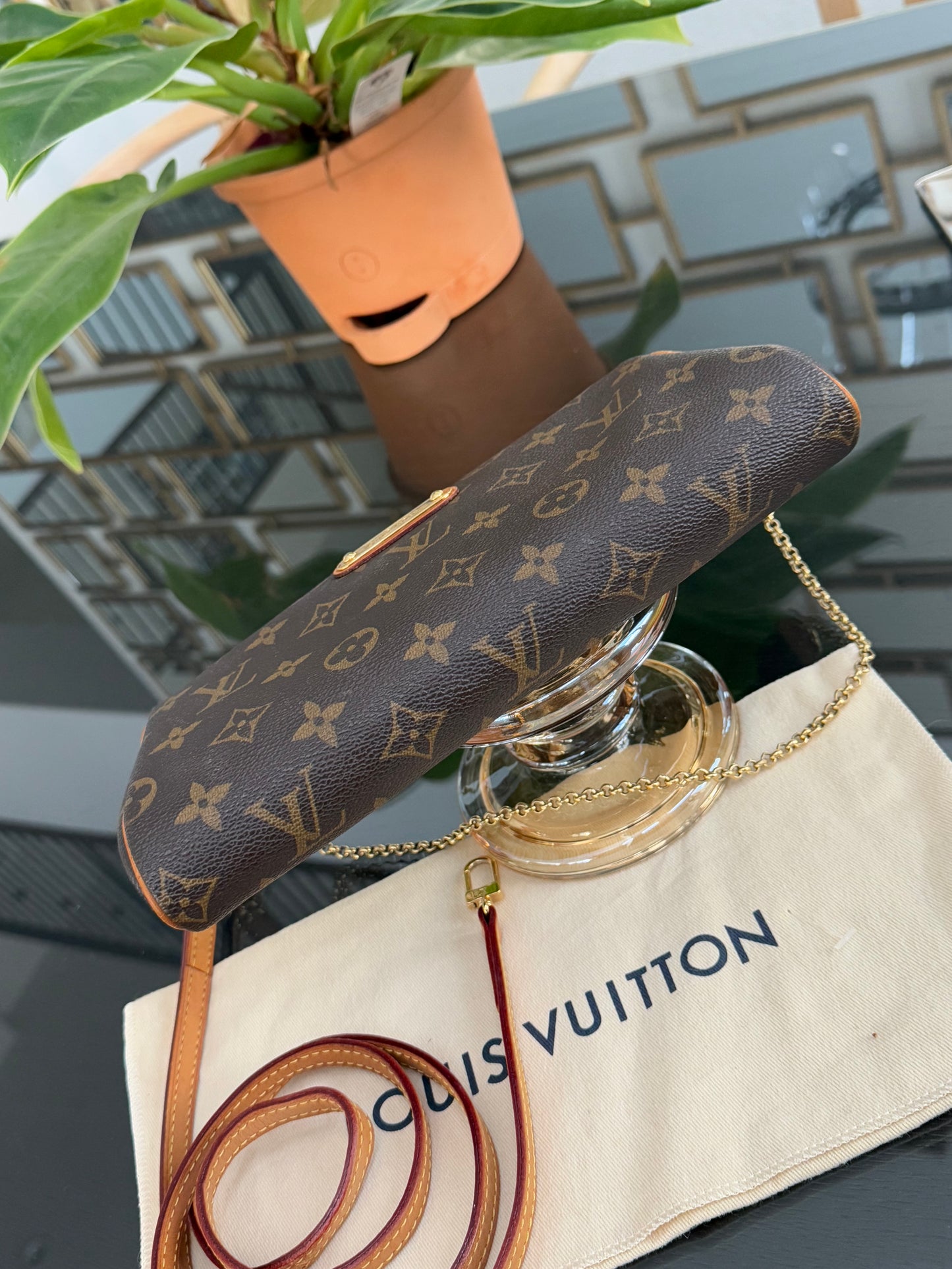 Eva Clutch with Insert Organizer and Dustbag🗓️ Year: 2011