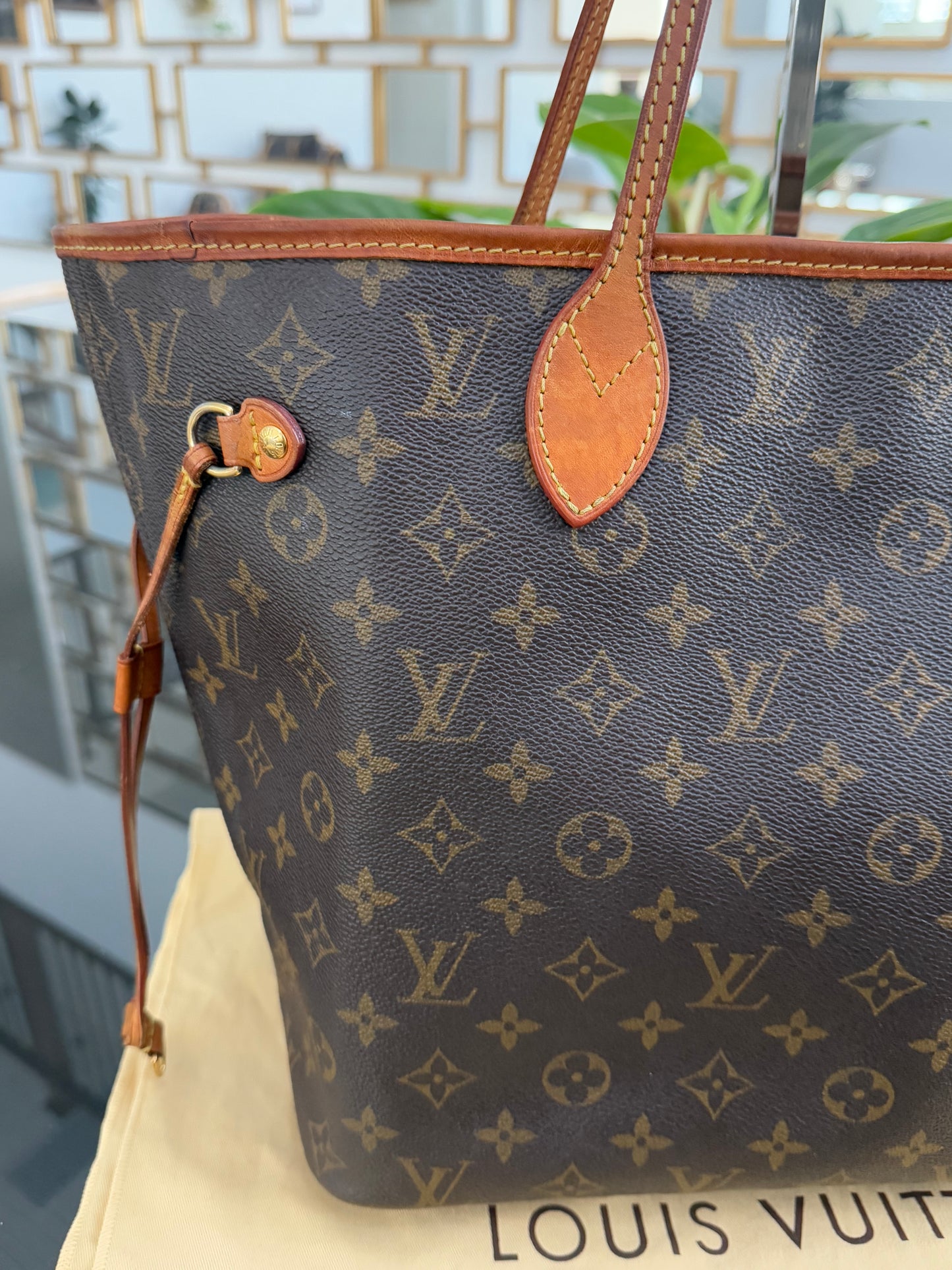 Neverfull MM with Dustbag -🗓️ Year: 2008