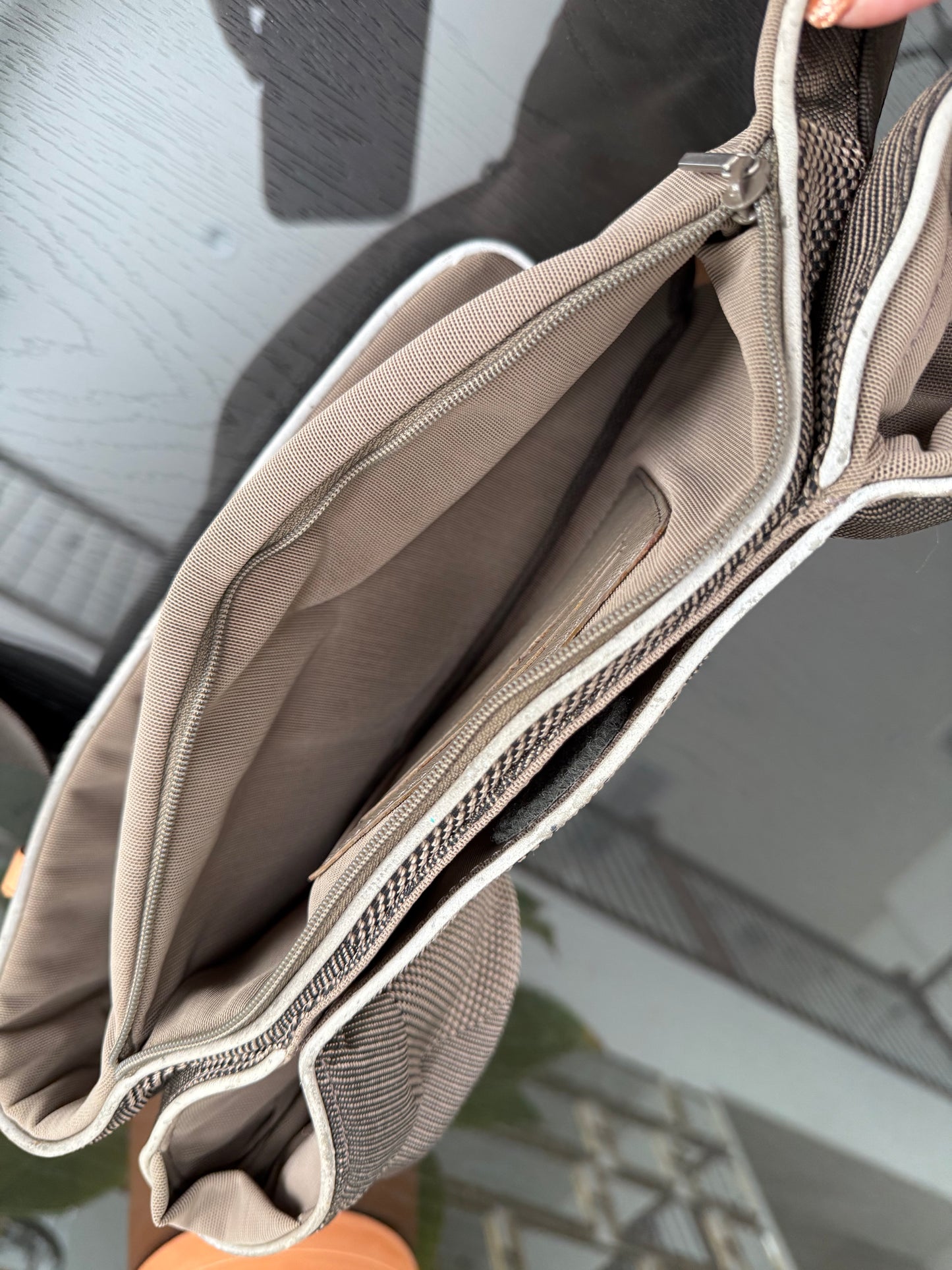 Damier Geant Ceinture Jogging Waist Bag -🗓️ Year: 2004