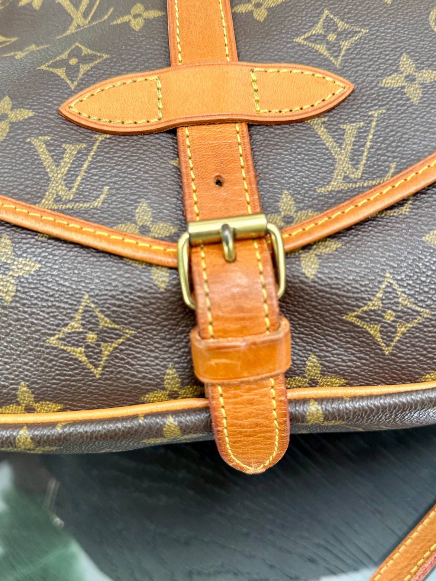 Saumur 30 Crossbody -Year: 1994