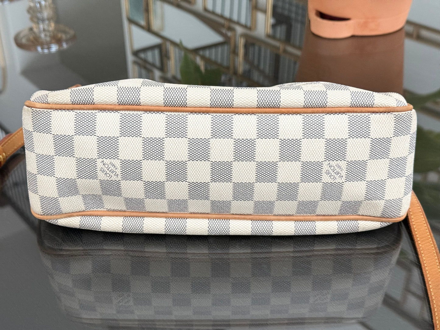 Siracusa PM Crossbody - ๐
Year: 2011