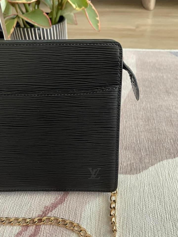 Pochette Homme Epi Converted to Crossbody -Year 1995