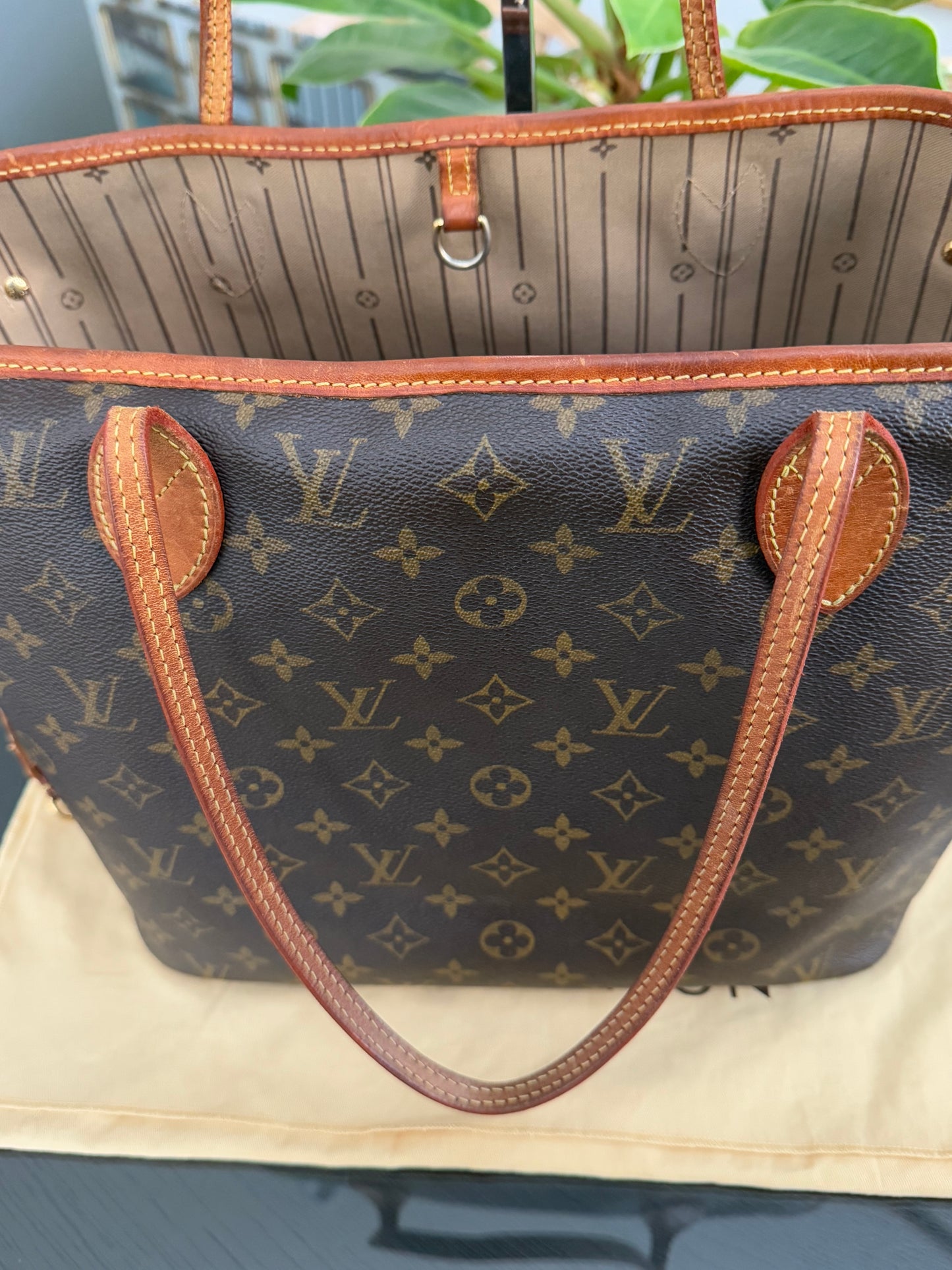 Neverfull MM with Dustbag -🗓️ Year: 2008