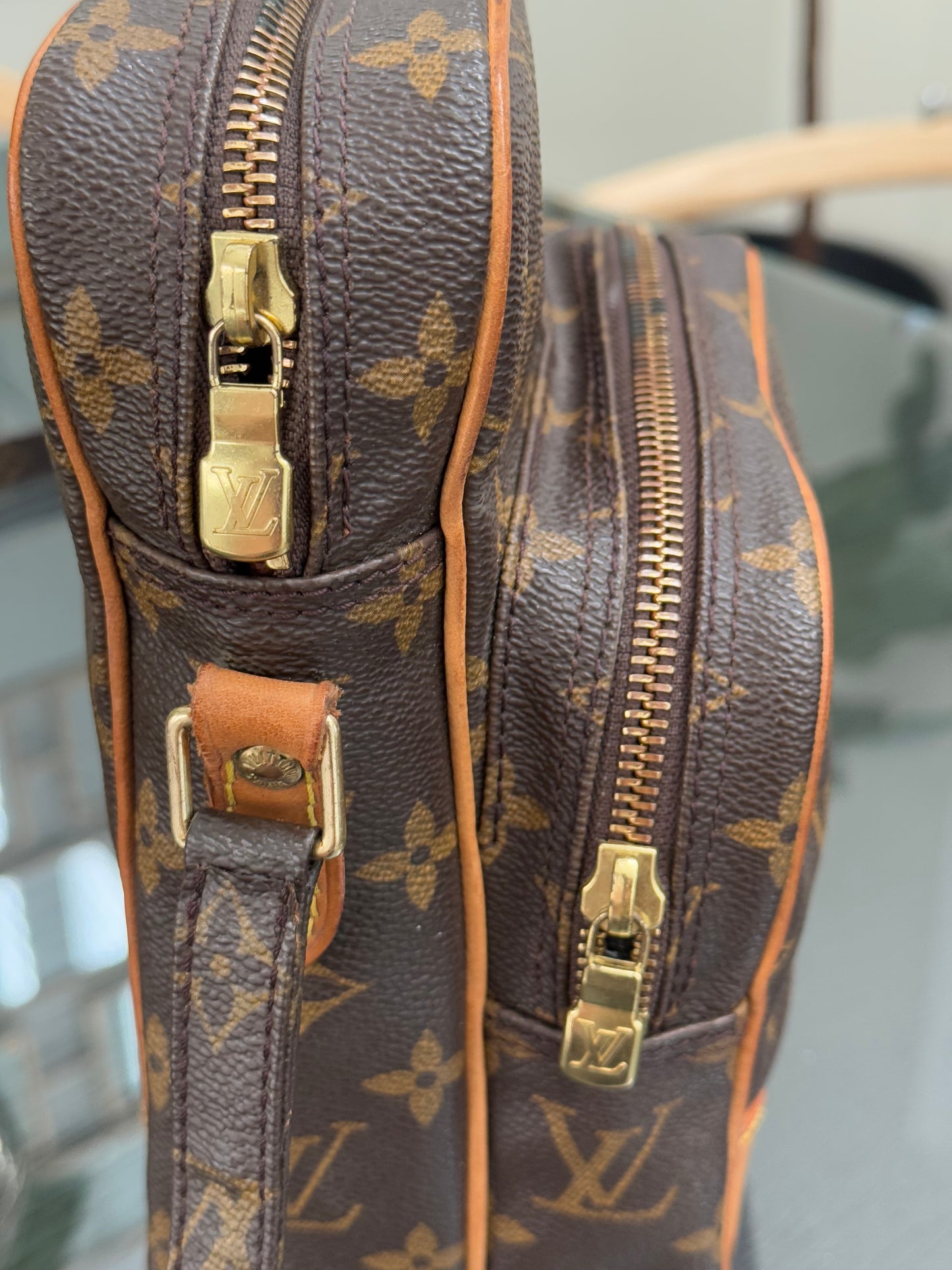 Amazon Crossbody Bag -Year: 1997