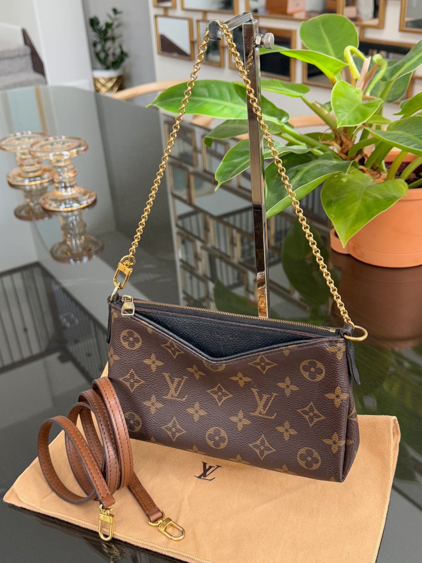 Pallas Clutch w/ Box , Receipt, Dustbag and Paper bag -Year: 2015