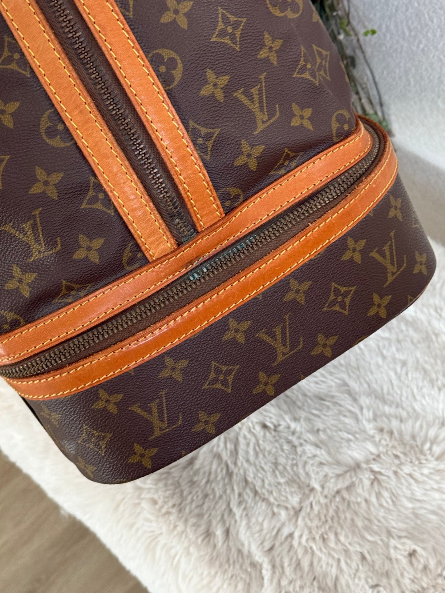 Sac Sport -๐๏ธ Year: Circa 80โs