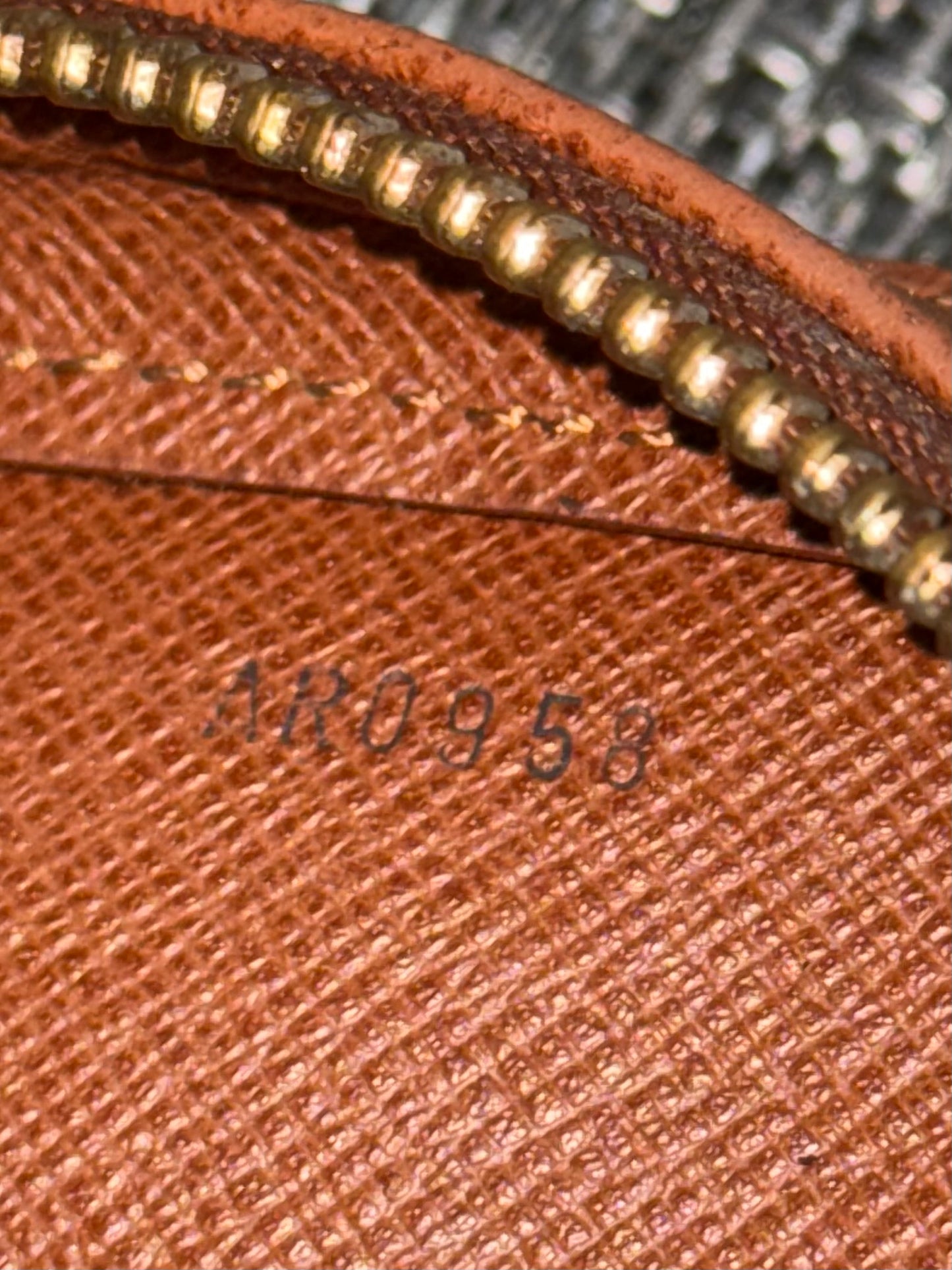 Orsay Clutch -๐๏ธ Year: 1998