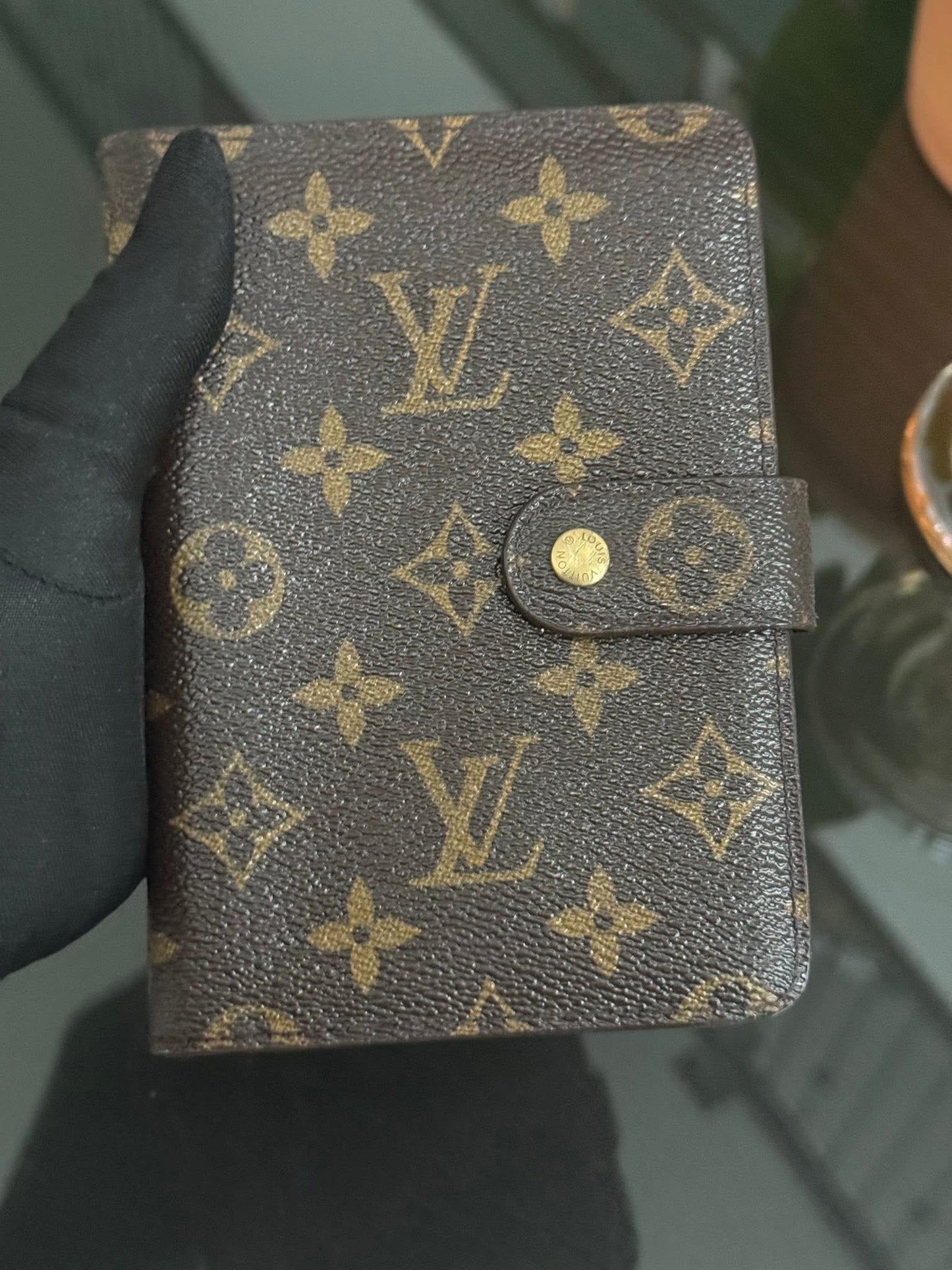 Monogram Papier Zip Passport Wallet ๐๏ธ Year: 1997