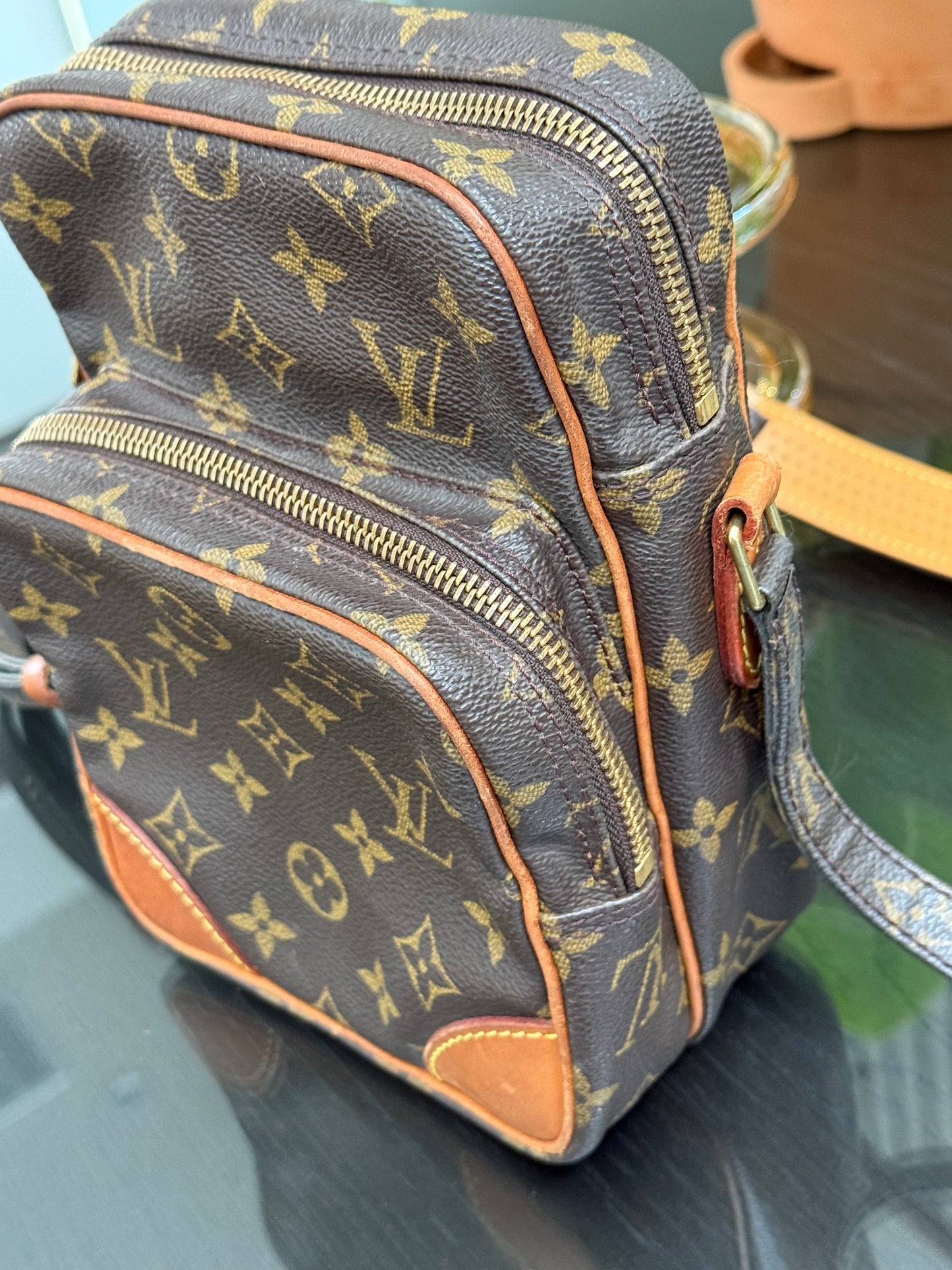 Amazon Crossbody Bag -Year: 1999