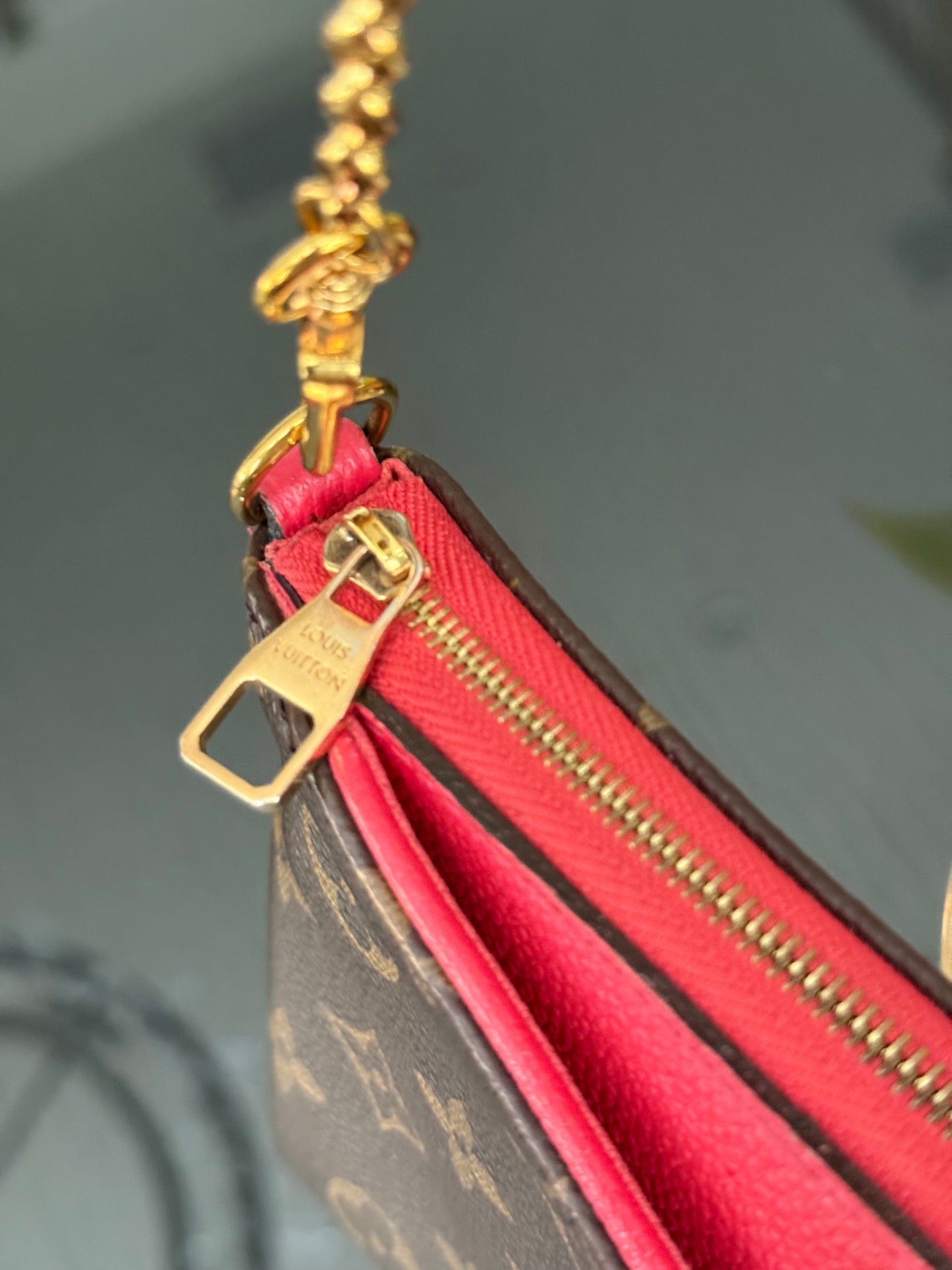 Pallas Clutch w/ Box and Dustbag - ๐๏ธ Year: 2016
