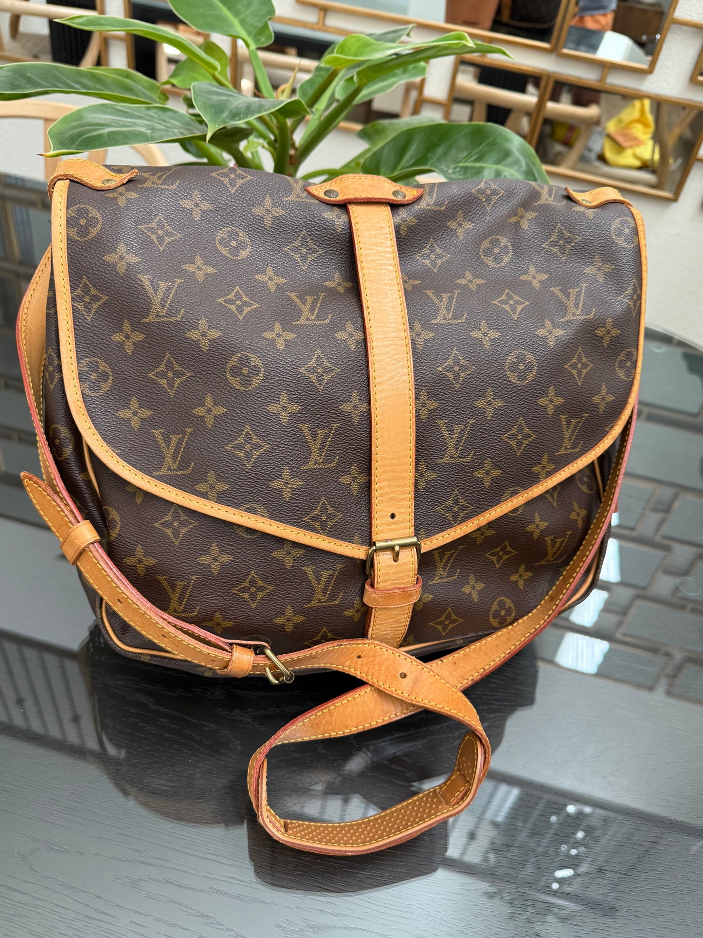 Saumur 35 Crossbody -๐๏ธ Year: 1992