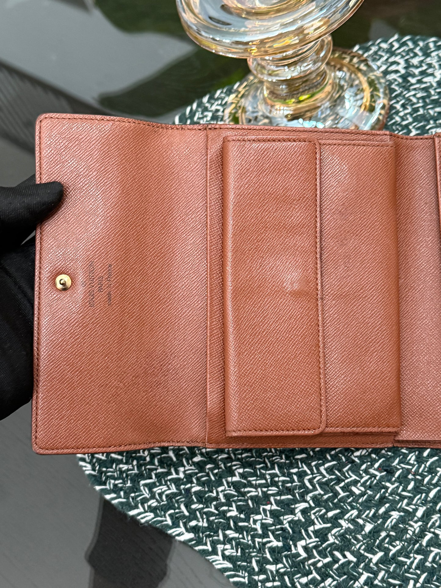 Etui Wallet Passport Holder in Monogram with 6 Cardholders ๐๏ธ Year: 1999