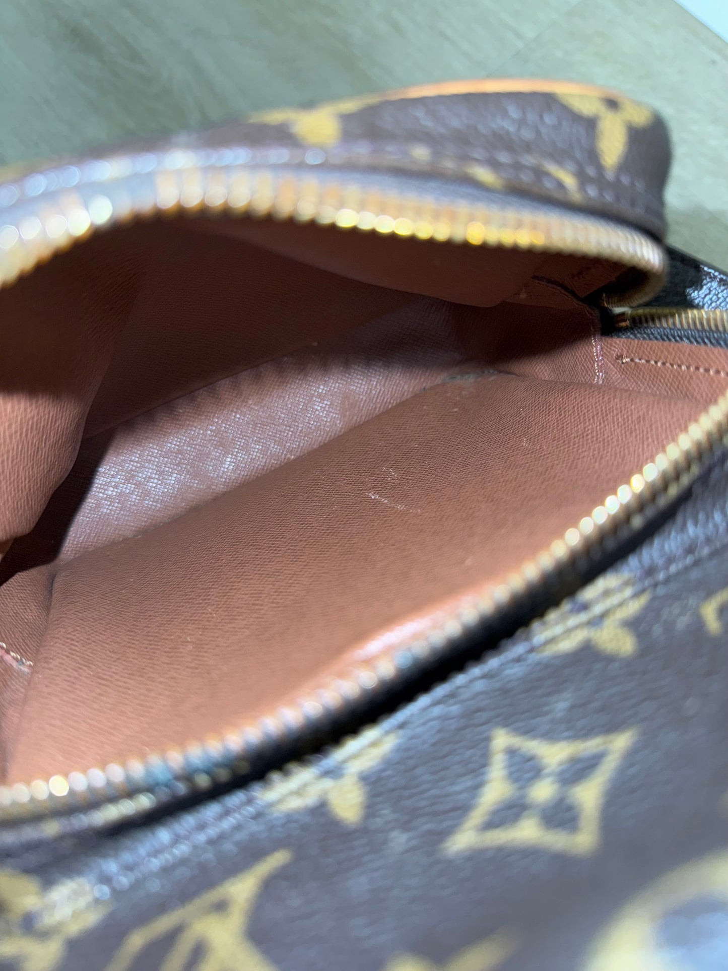 Amazon Crossbody Bag -Year: 1997