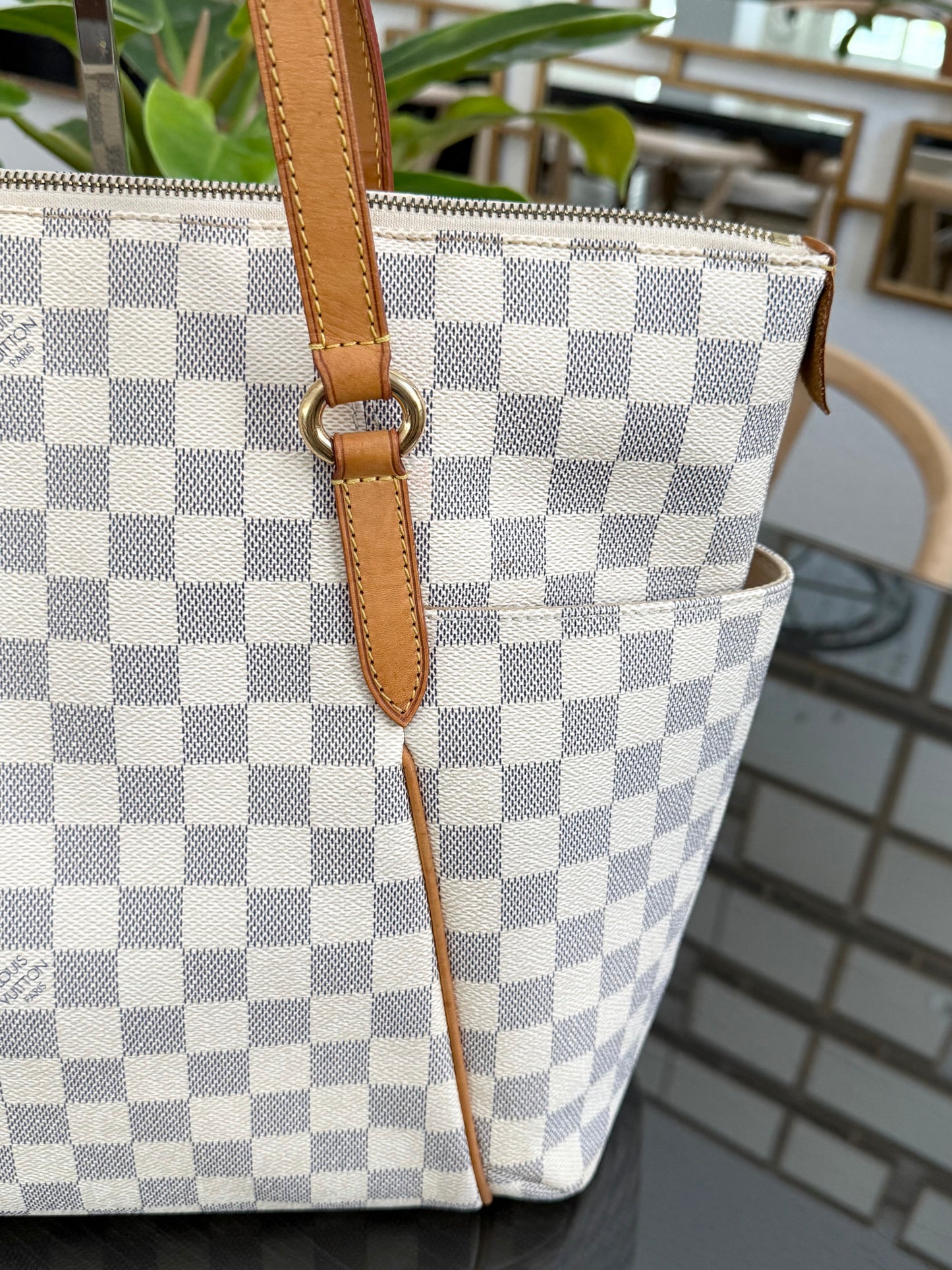 Totally MM in Azur with Dustbag -Year: 2011