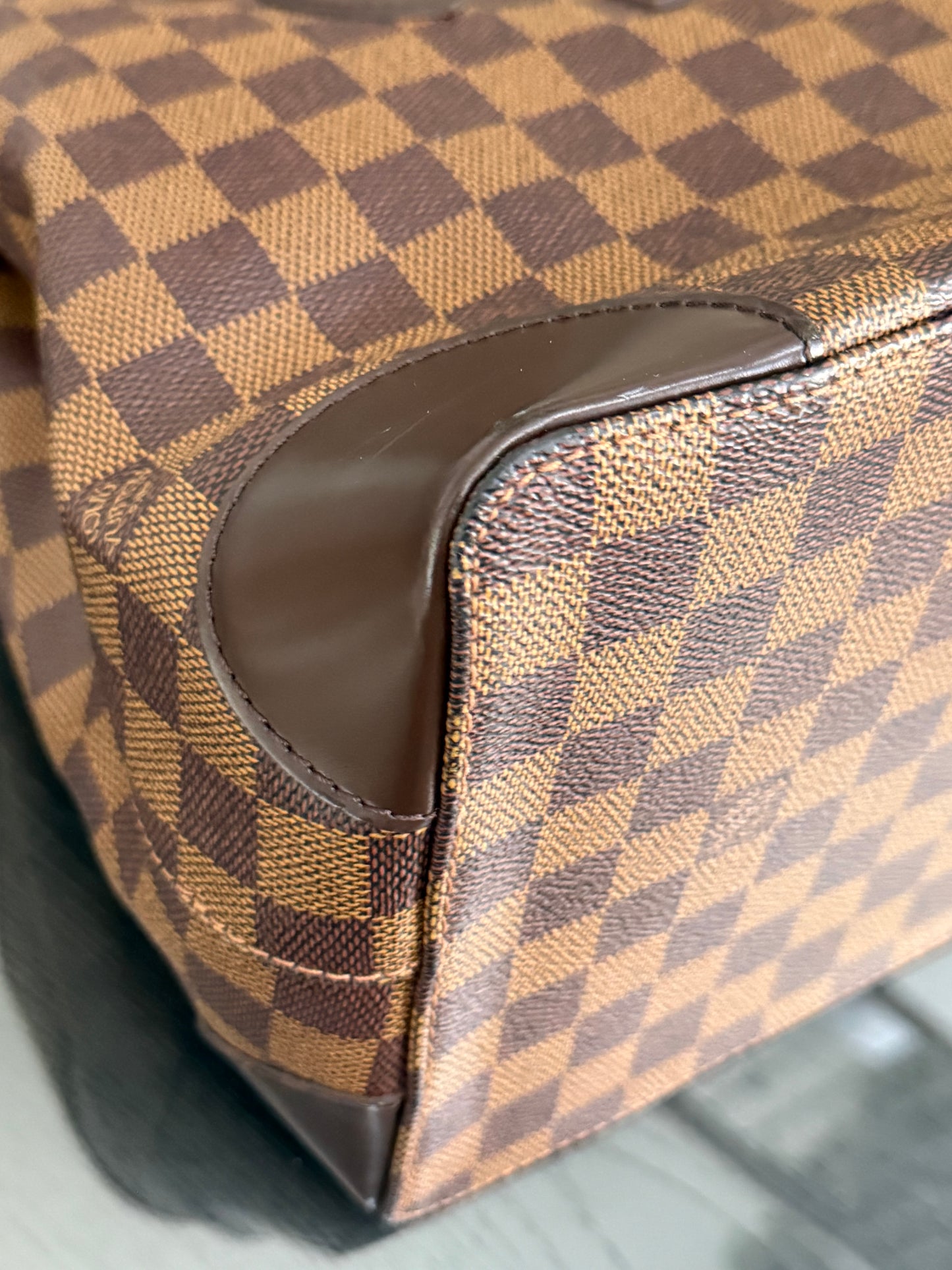 Hampstead PM in DE with Insert Organizer and Dustbag -๐๏ธ Year: 2010