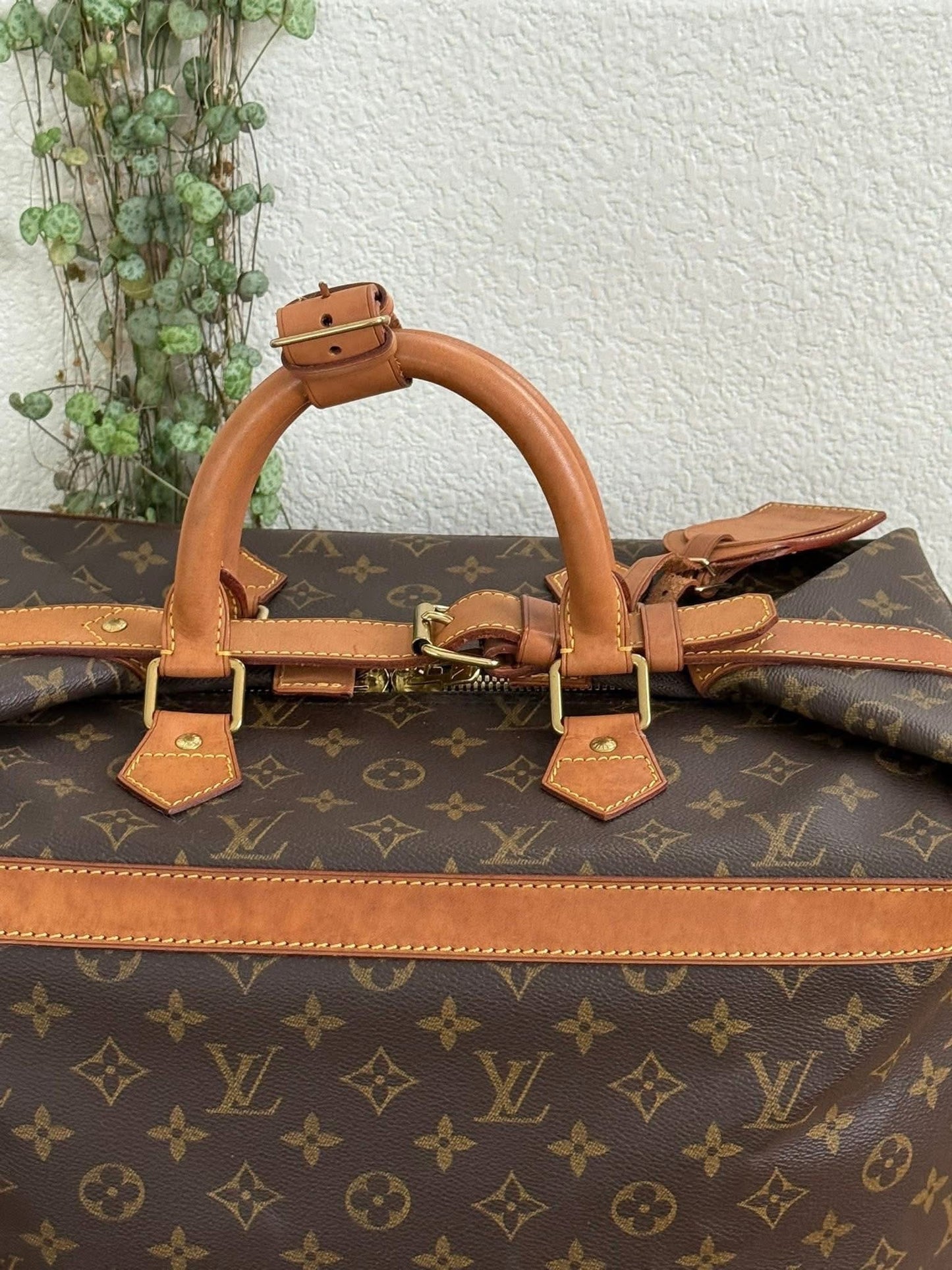 Cruiser 45 with Luggage tag and poignet -ποΈ Year: 2001