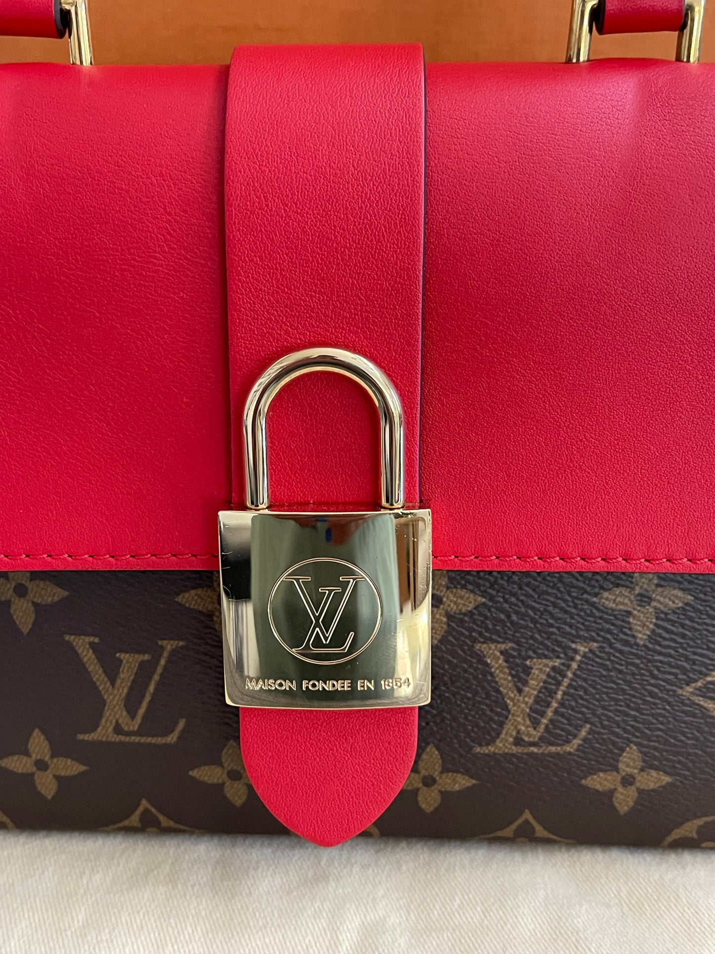 Locky BB Monogram Coquelicot (Complete Inclusions) - ๐
Year: 2019