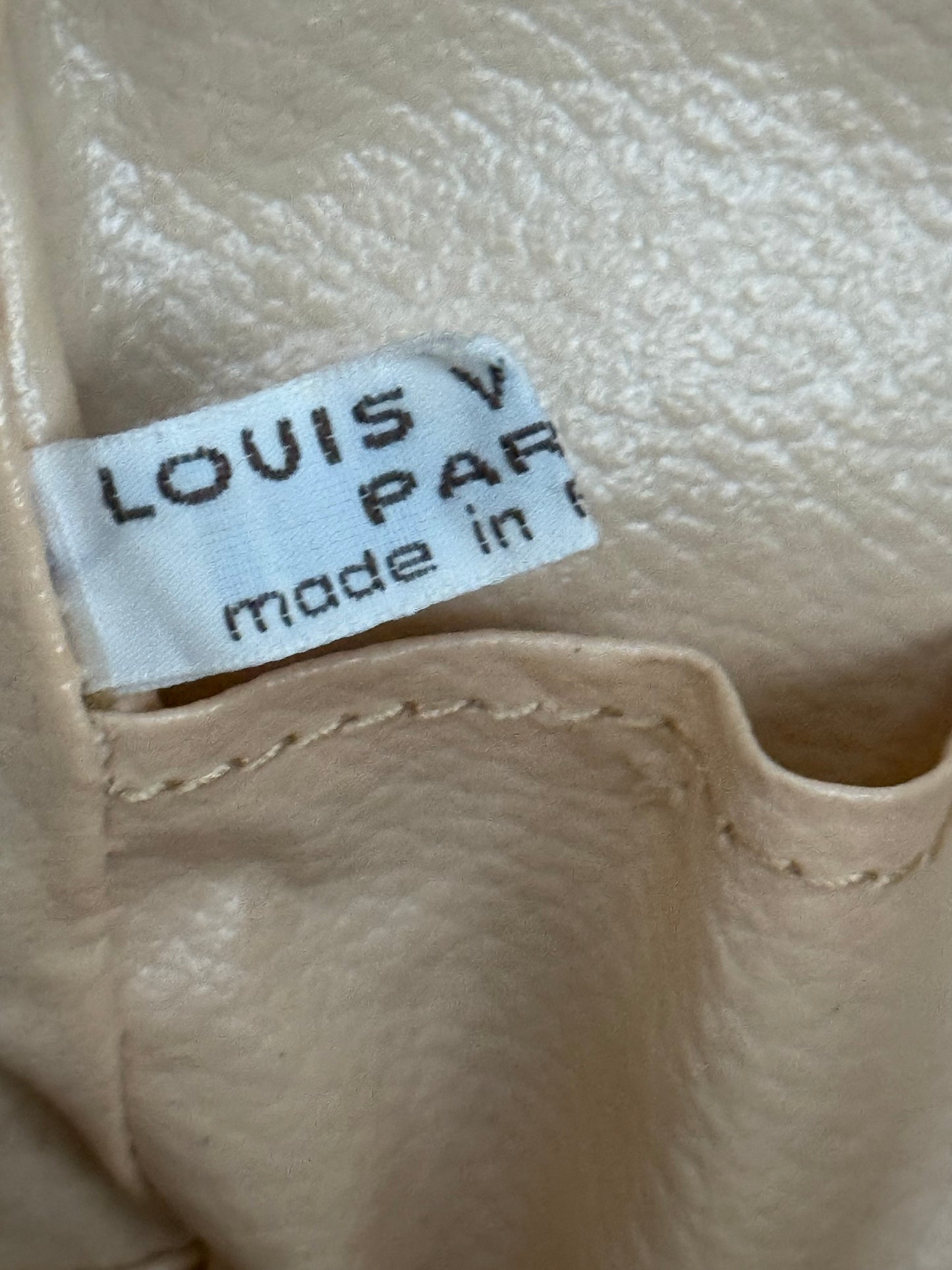 Trousse 18 -Pre Date Code