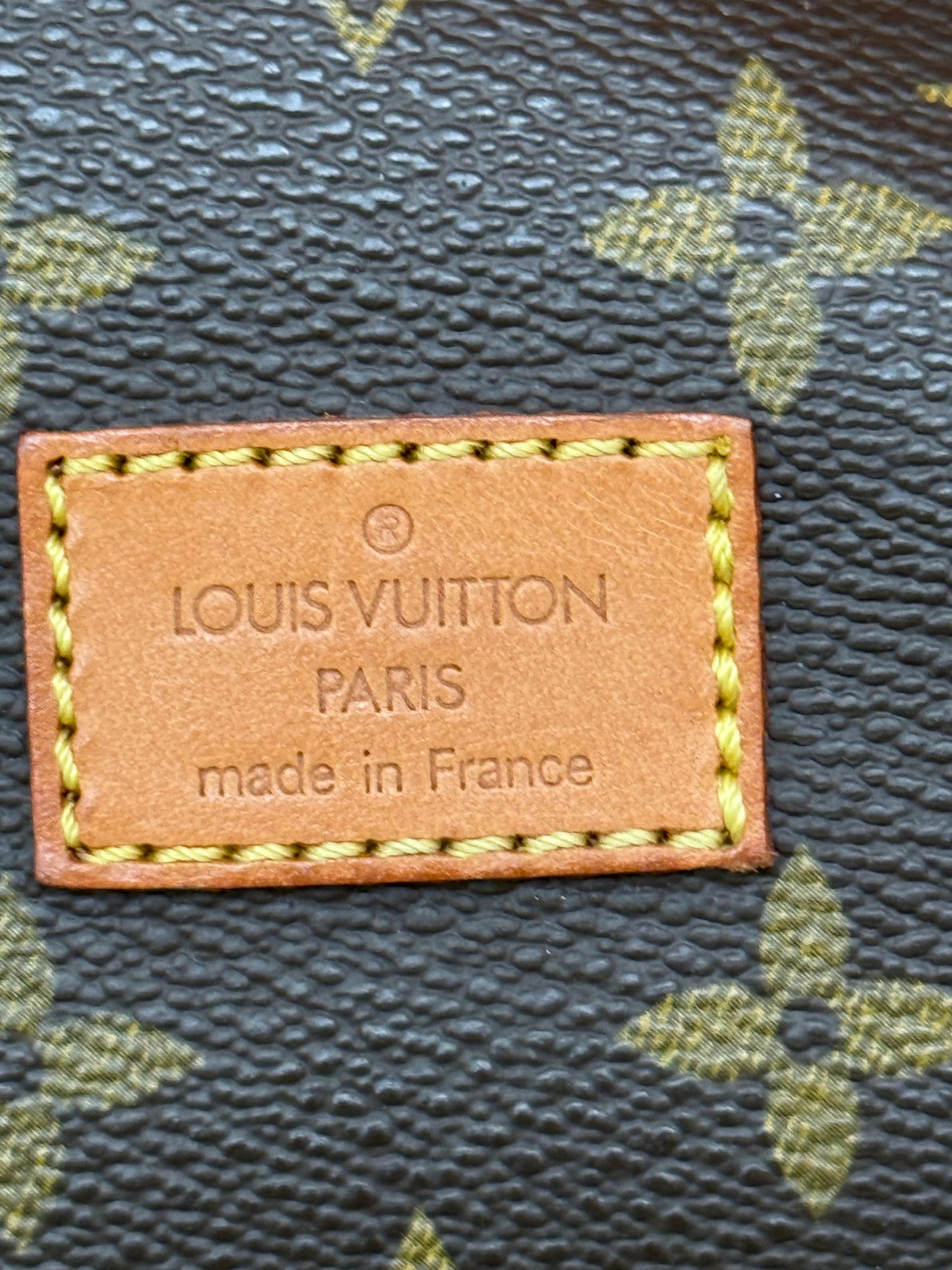 Saumur 30 Crossbody -Year: 1994