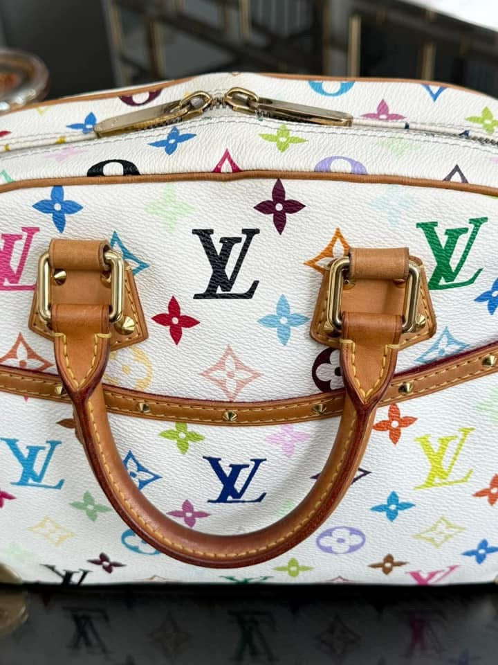 Multicolor Trouville with Dustbag and Insert Organizer π
Year: 2005