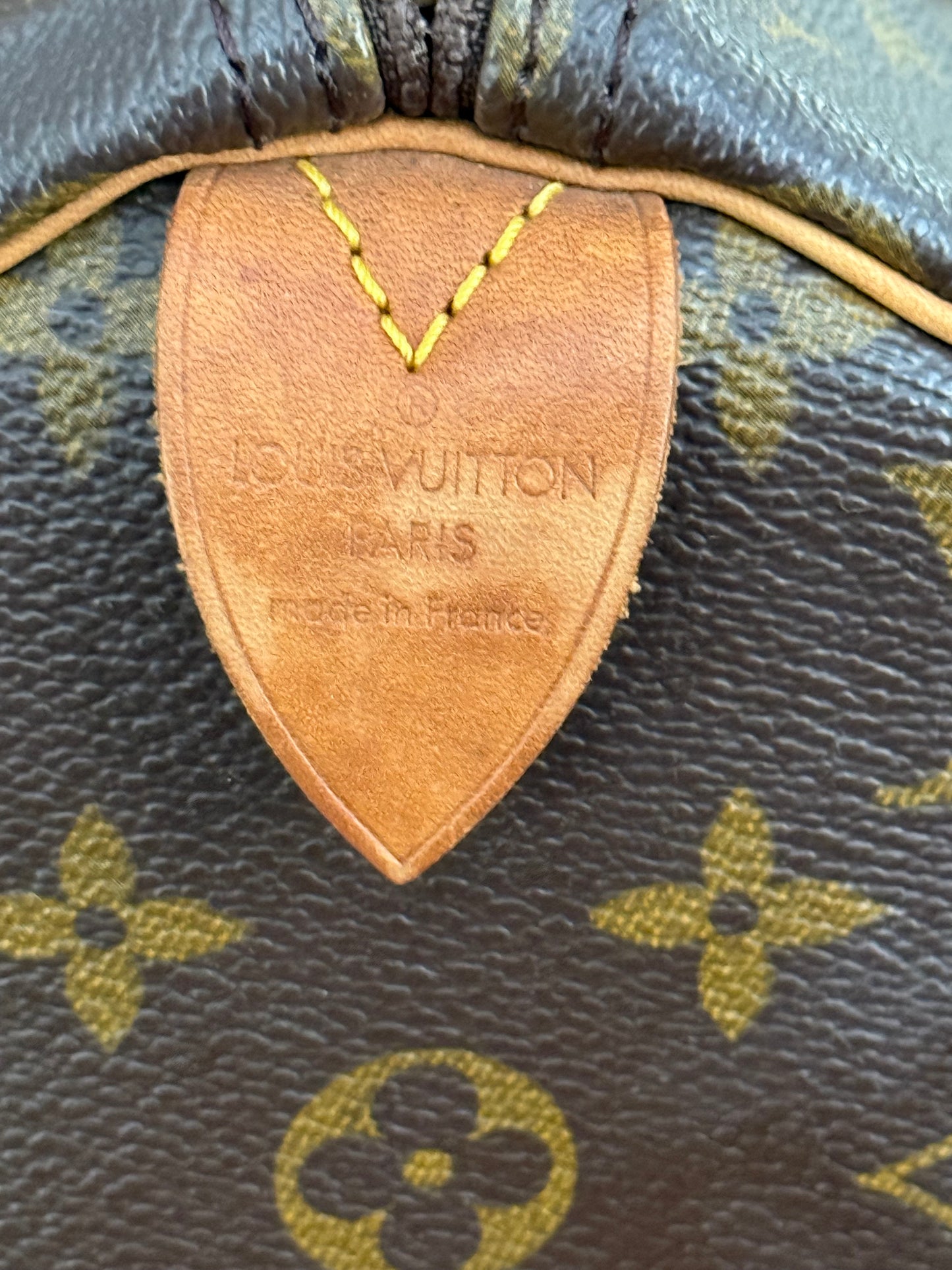 Speedy 30 with π Lock & Key - π
Year: 1994