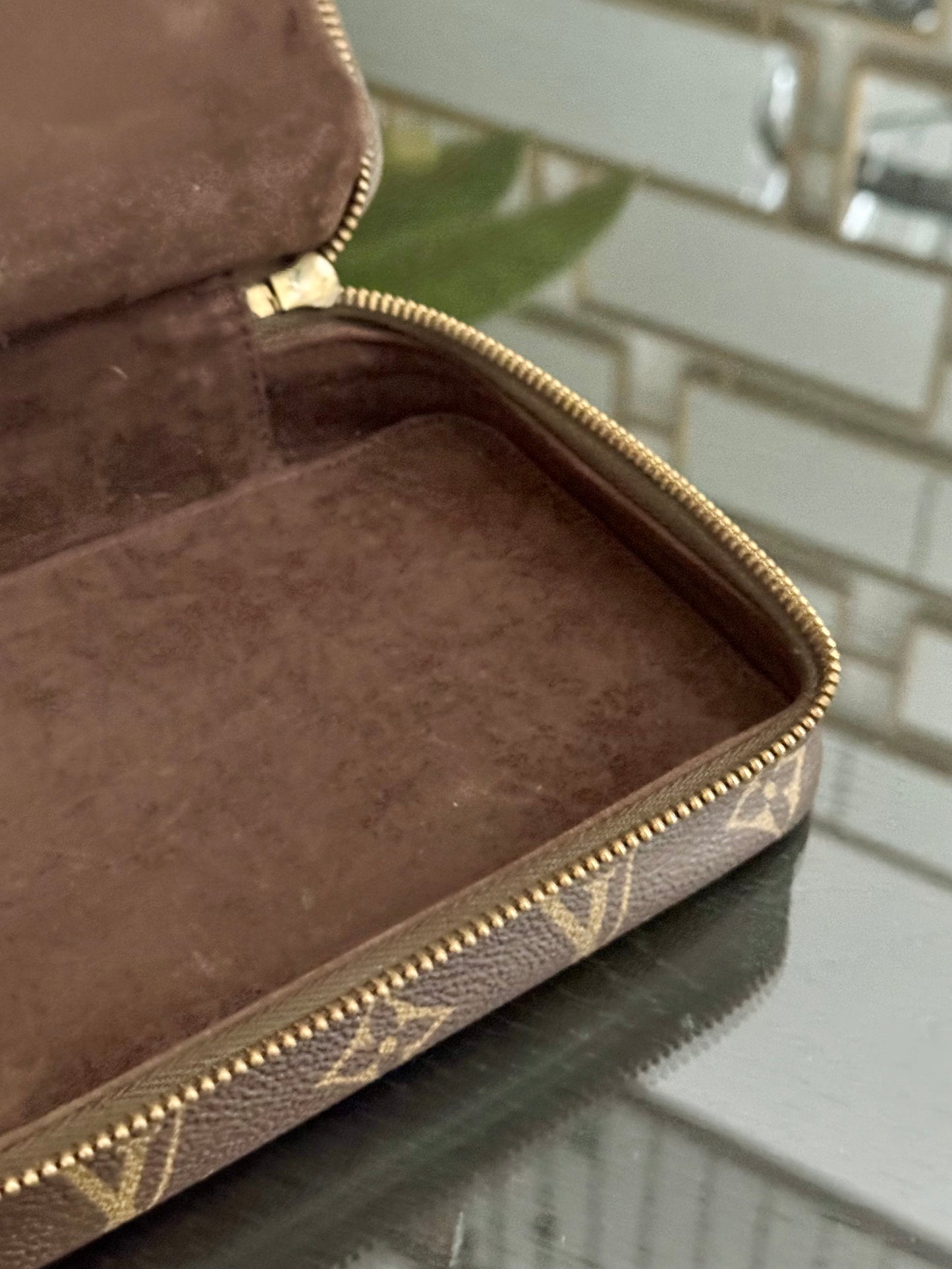 Poche Monte Carlo GM Jewelry Case ๐๏ธ Year: 1992