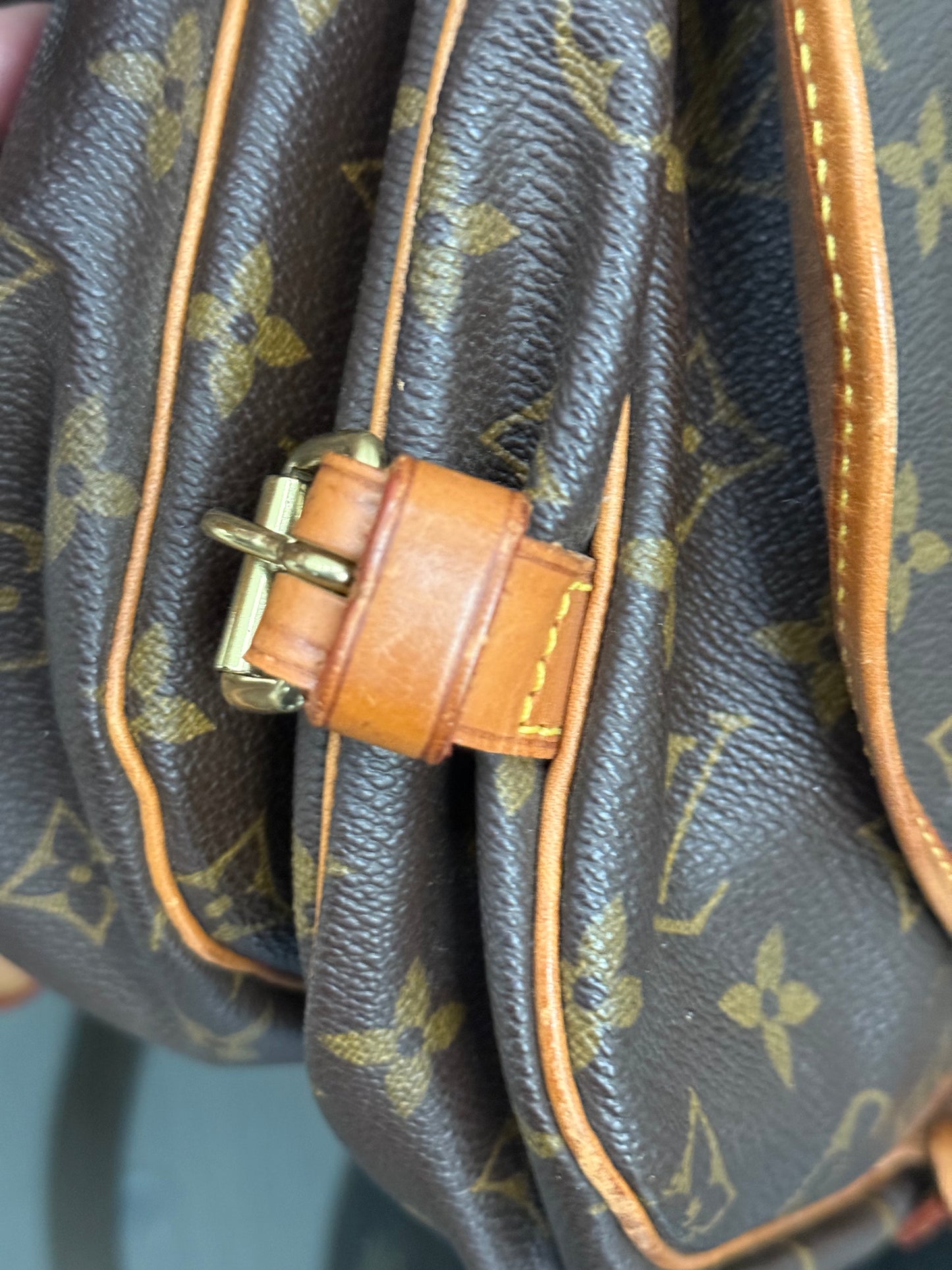 Saumur 30 Crossbody - Year: 1996