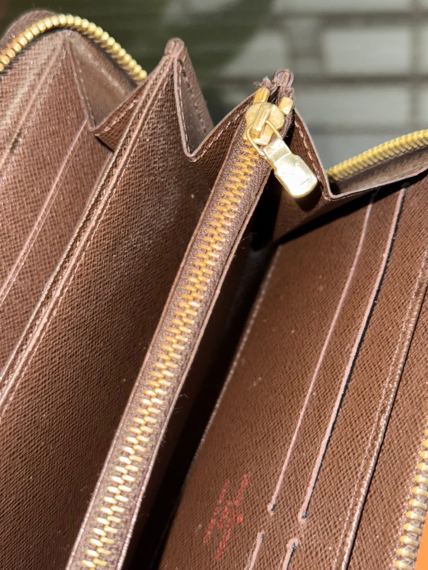 Zippy Long Wallet in DE with Box Year: 2013