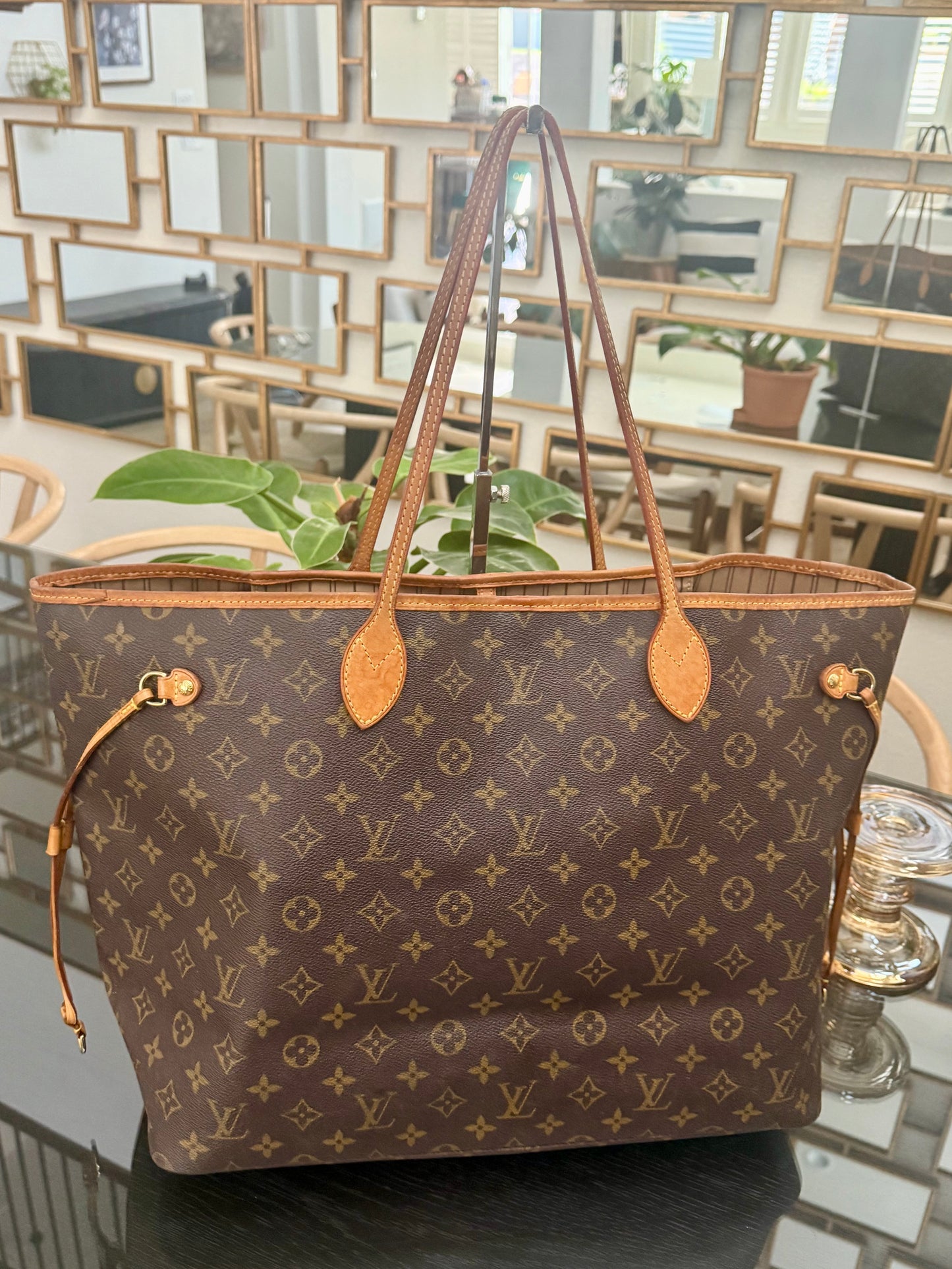 Neverfull GM in Monogram with Insert Organizer 🗓️ Year: 2007