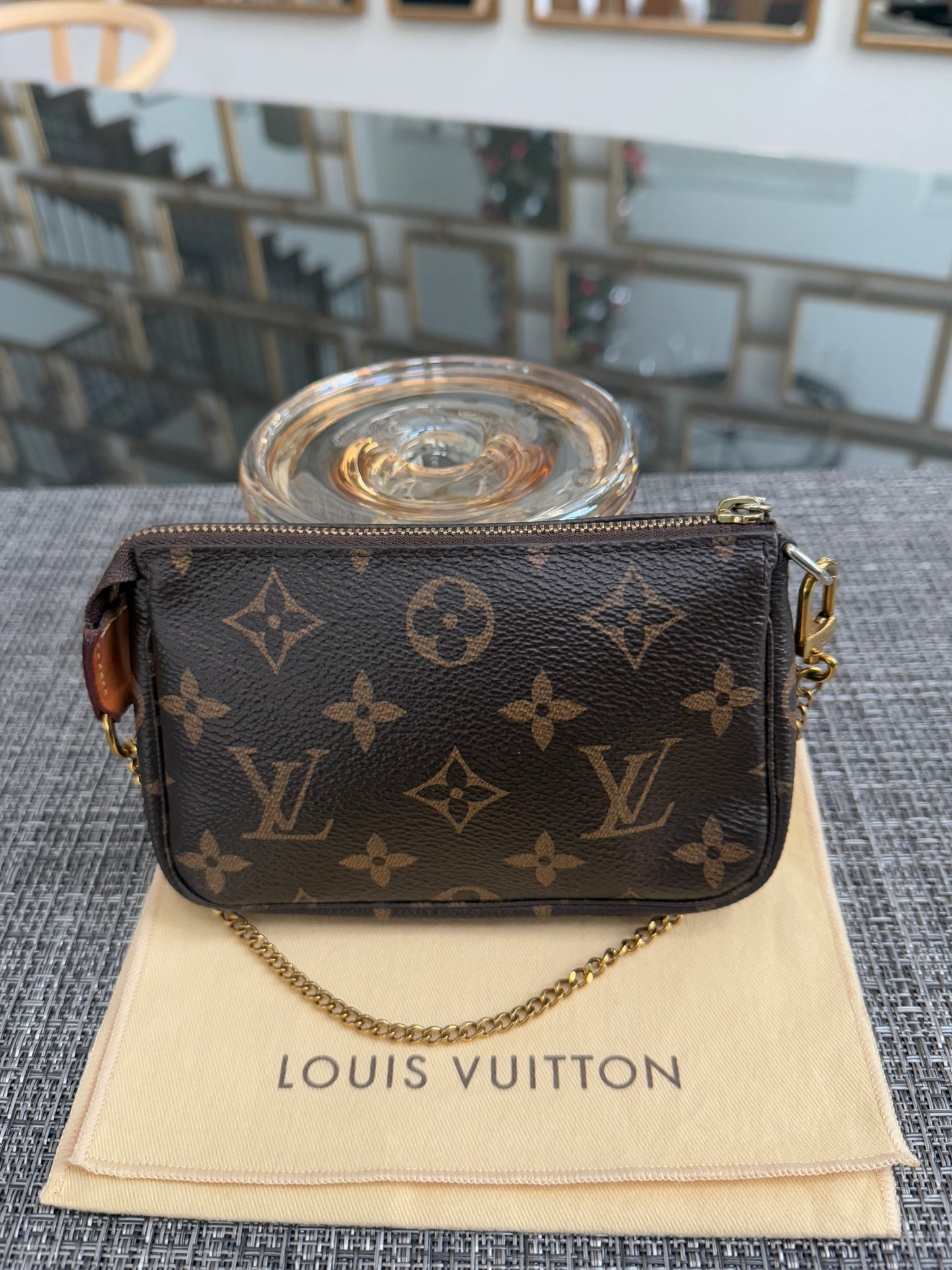 Mini Pochette Accessories with Dustbag - ๐
Year: 2017